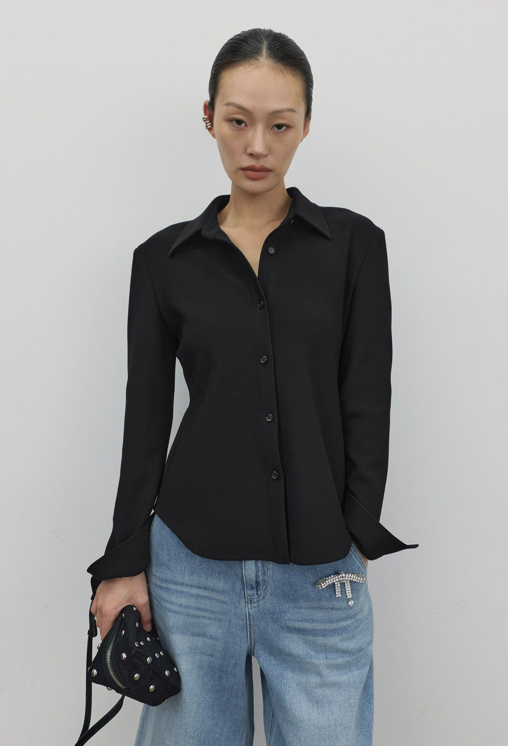 [리퍼브] 25FW 고밀도 슬림핏 셔츠 블랙