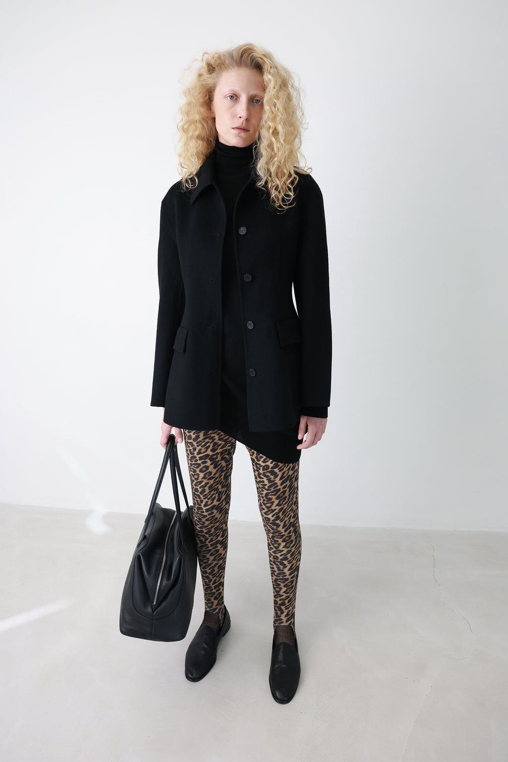 Slender Handmade Coat Black