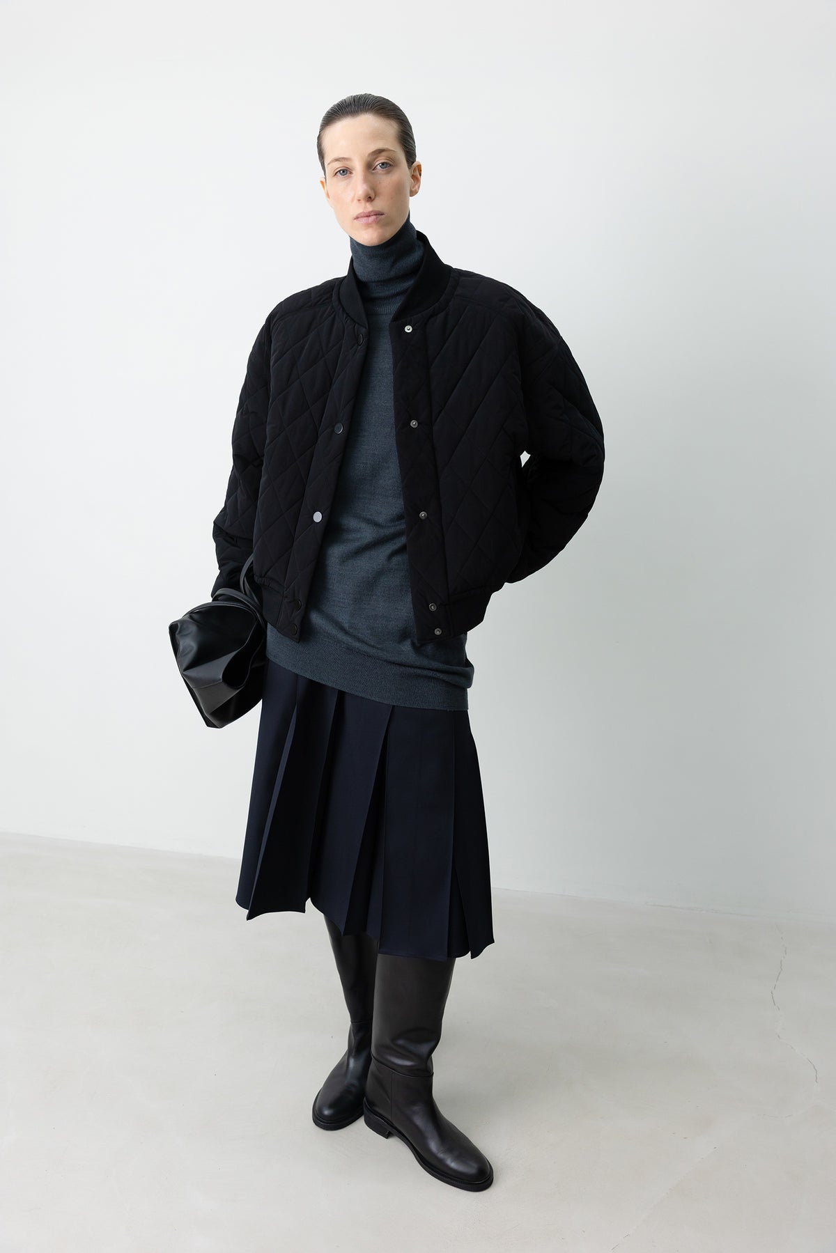 Loft Goose Down Black