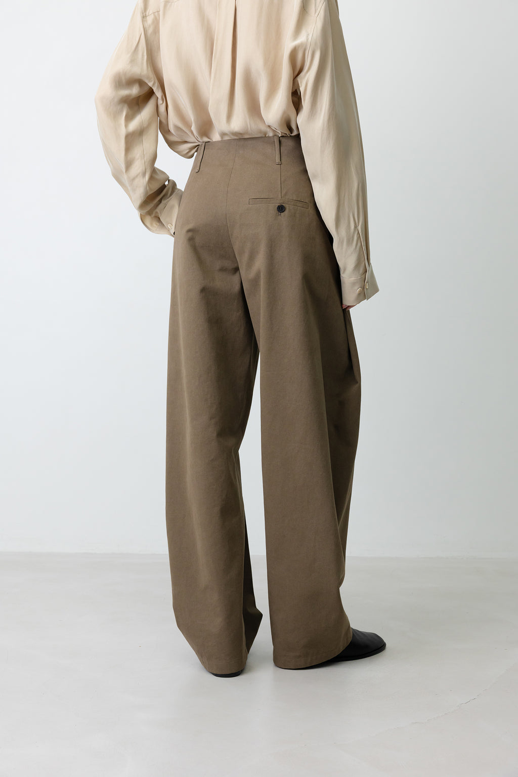 Silky Cupro Shirt Beige