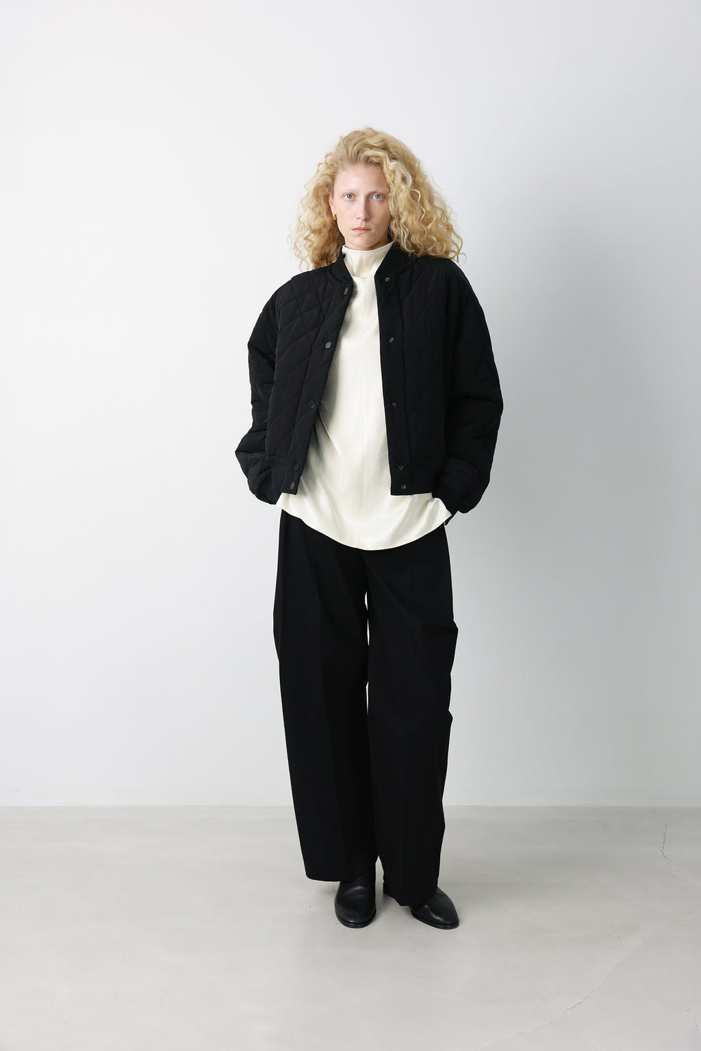 Loft Goose Down Black