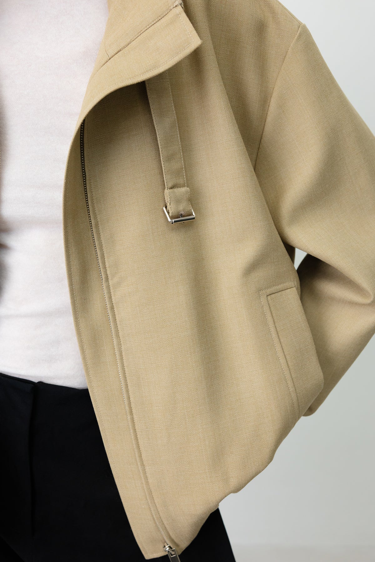 High-Neck Blouson Jumper Beige