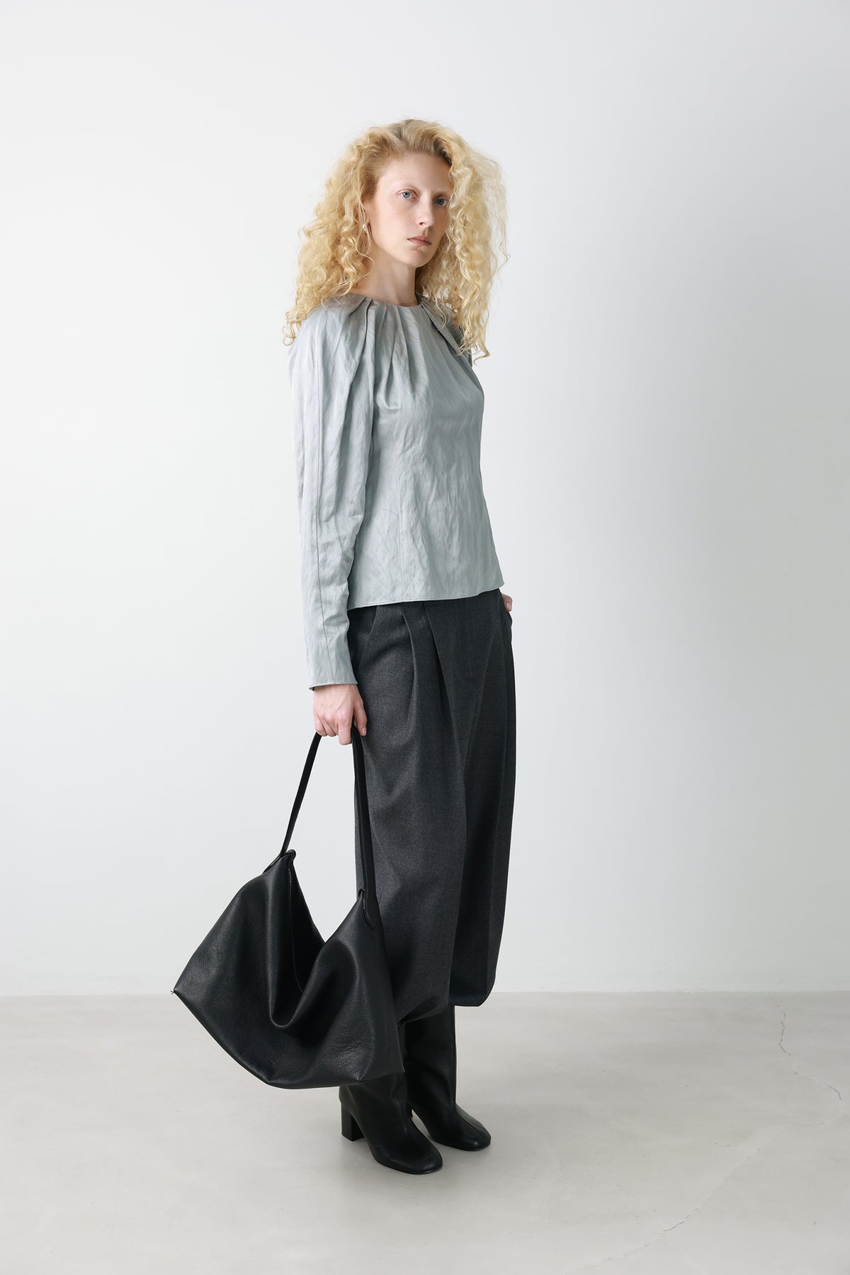 Double Tuck Wool Trousers Charcoal