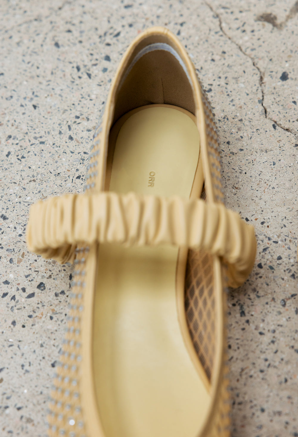 Bobby-Sox V-cut Shoes Beige