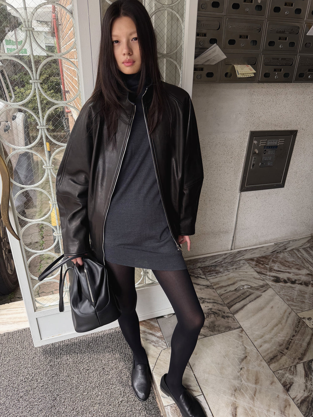 Real Lamb Minimal Jumper Black