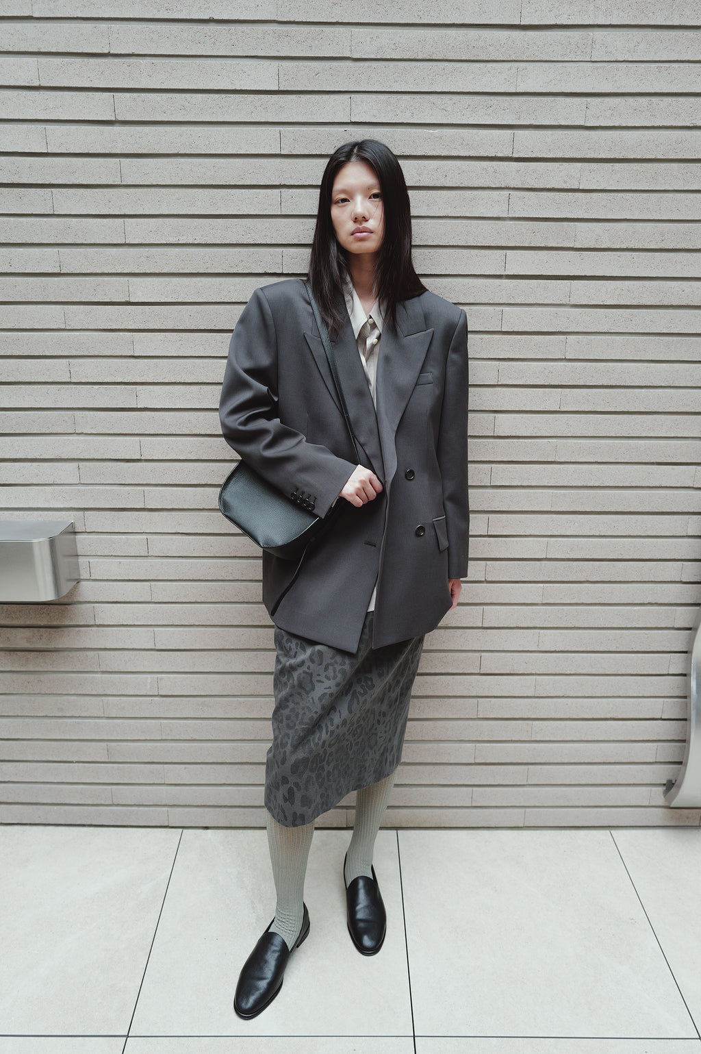 Leopard midi skirt gray