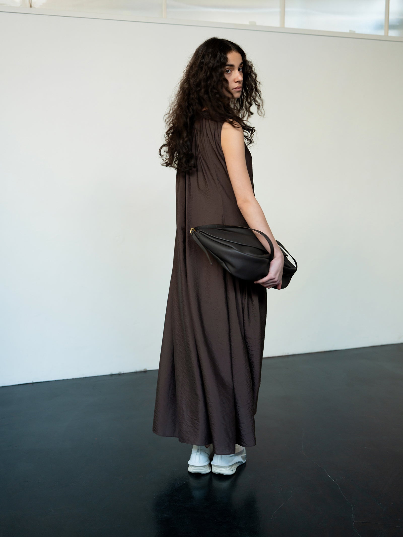 Flowy Shirring One-Piece Dress Brown