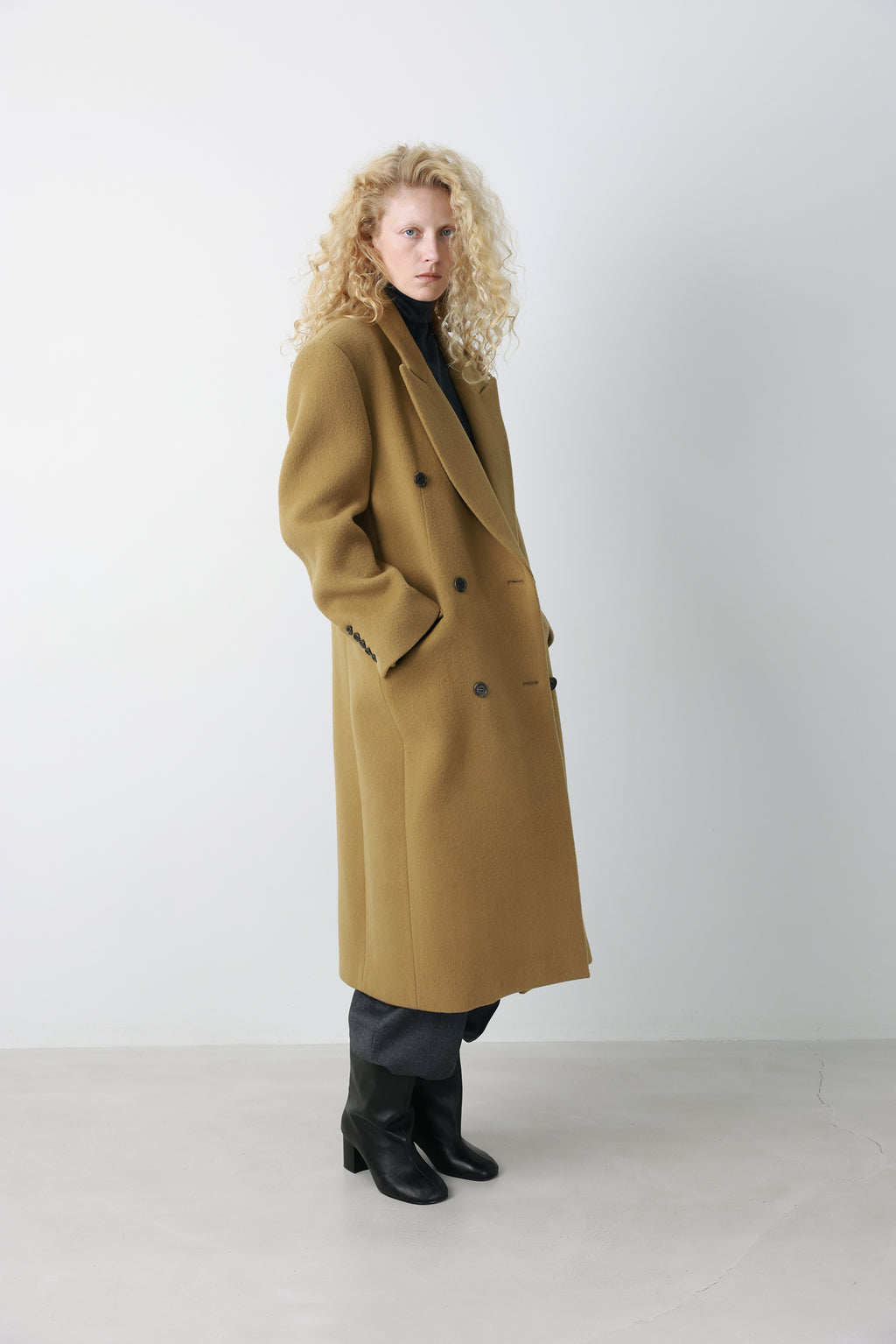 Double Tailored Long Coat Camel