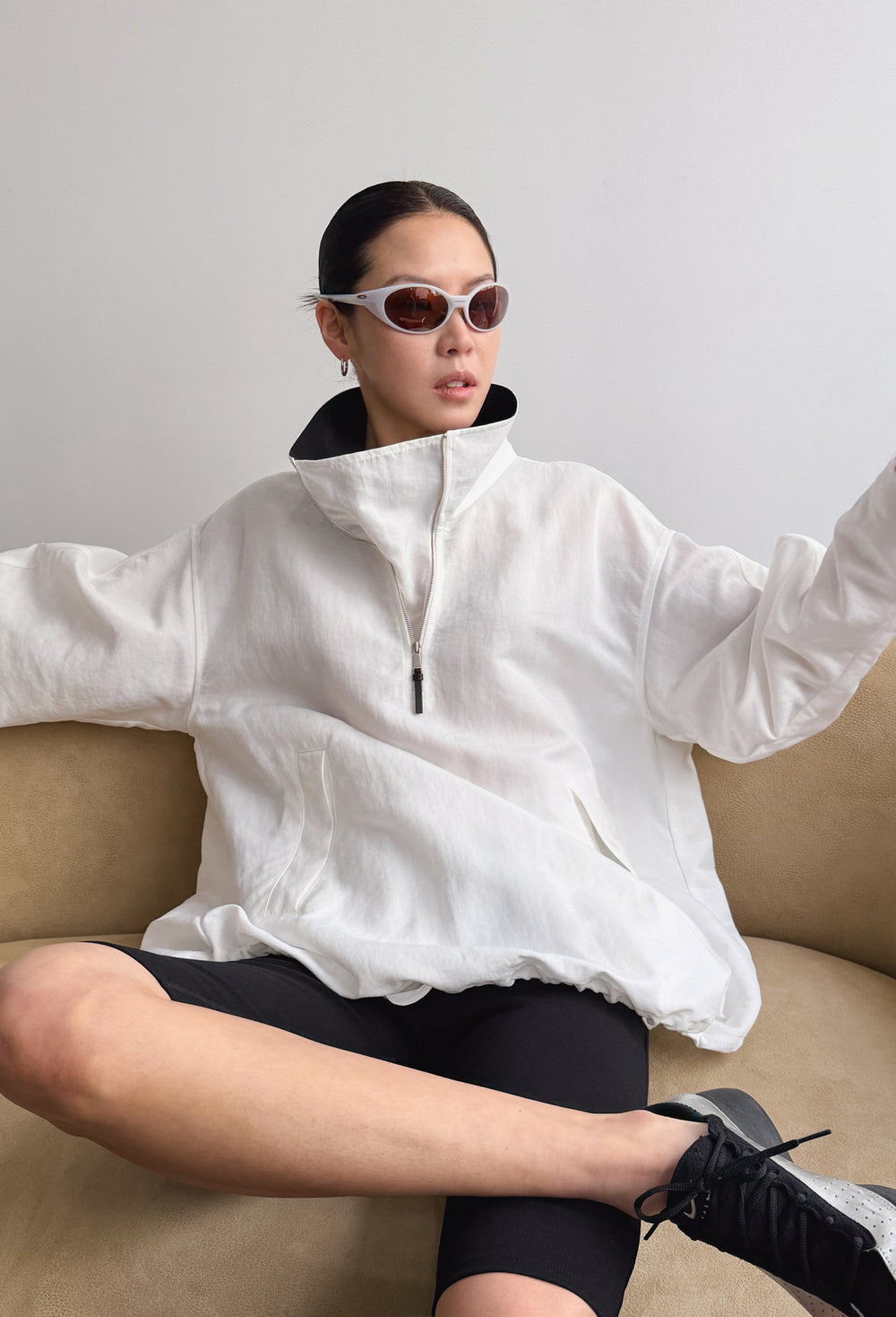 Dual-tone half-zip
