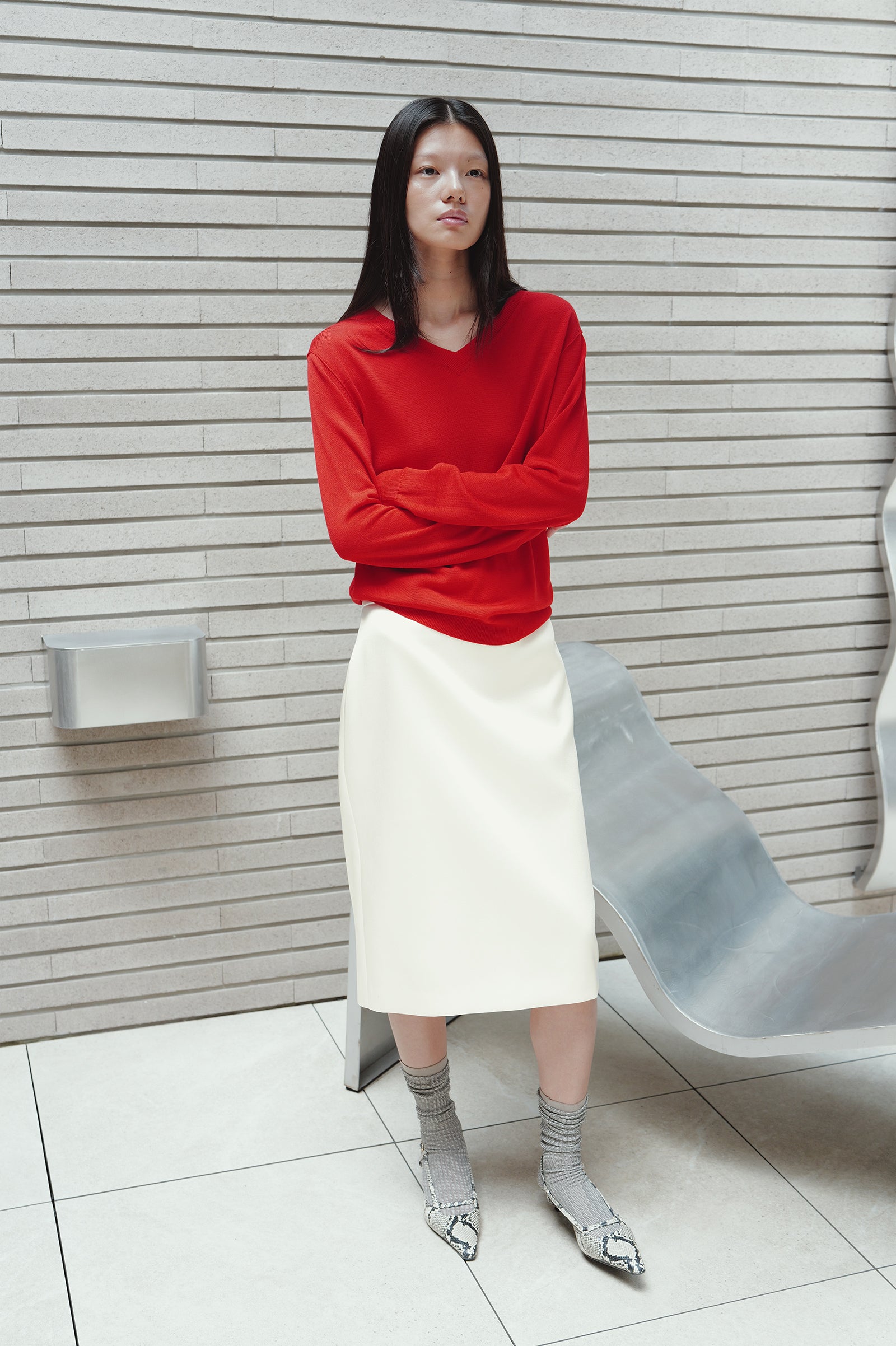 Washable 100% Wool V-neck Pullover Red