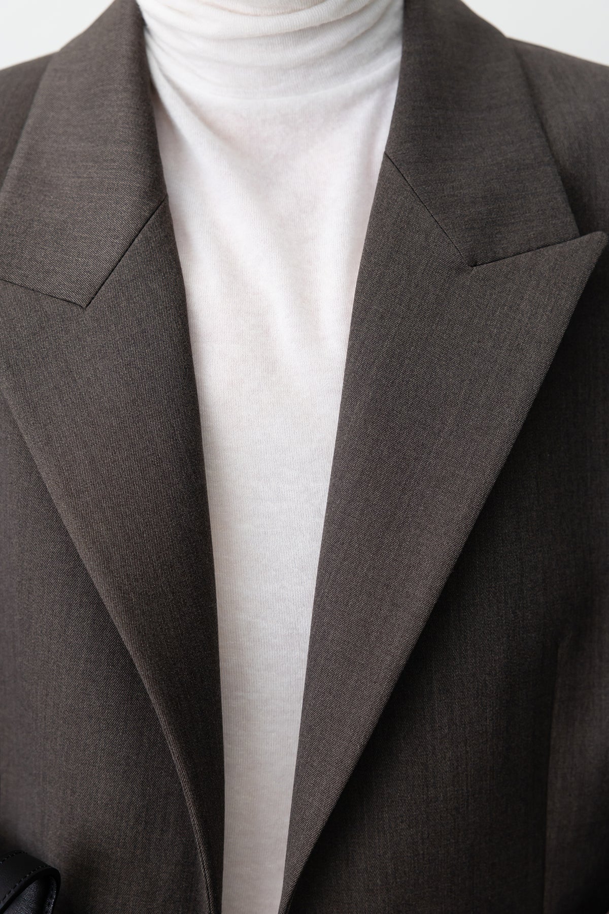 Tailored single jacket