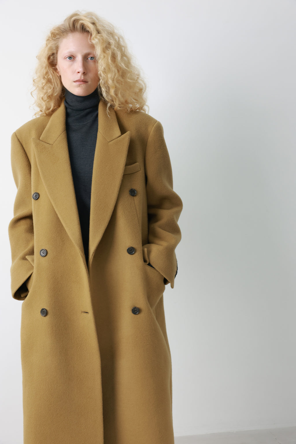 Double Tailored Long Coat Camel