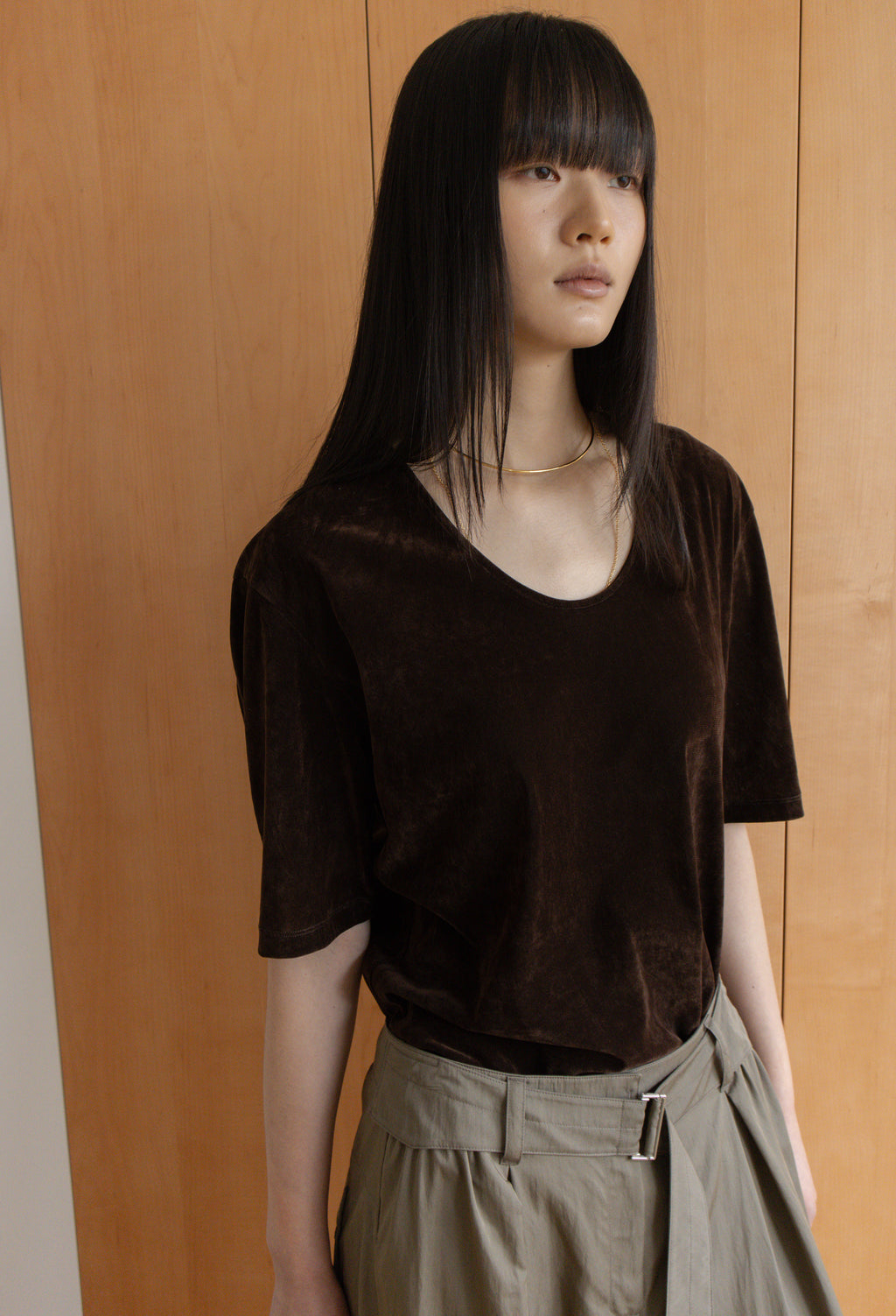 Velour U-neck T-shirt Brown