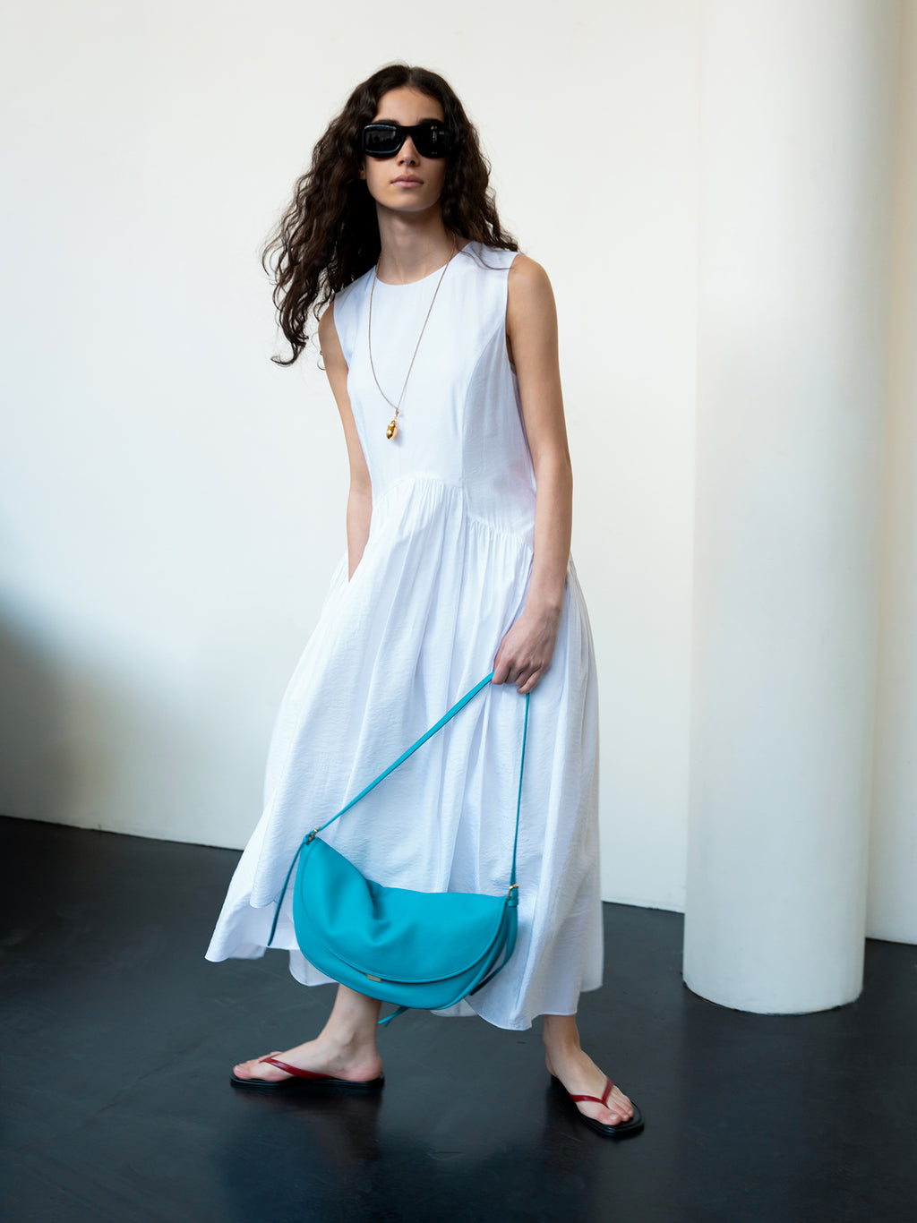 Crescent Bag Medium Togobeeige