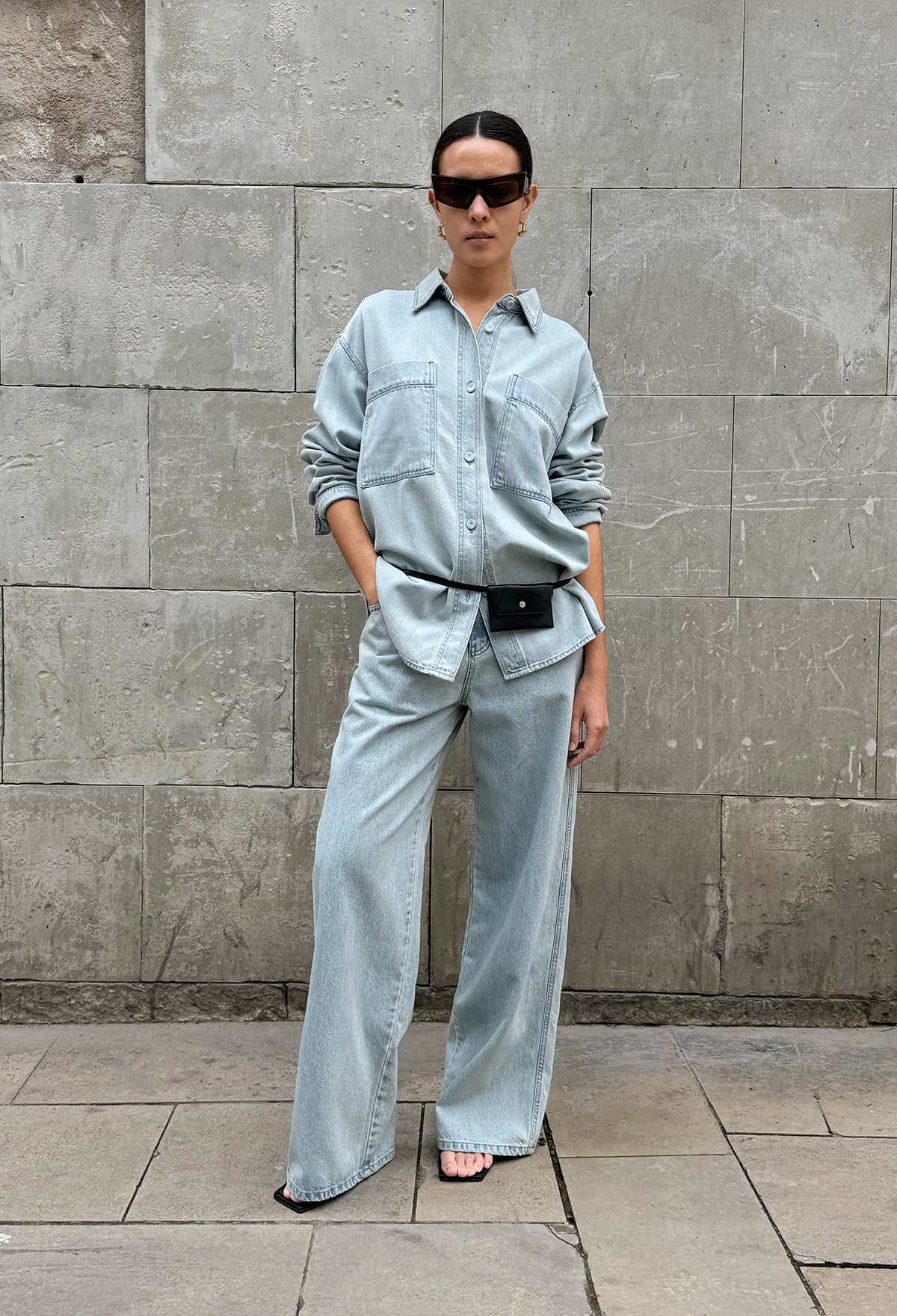 25SS 830 페일 루즈 데님 블루