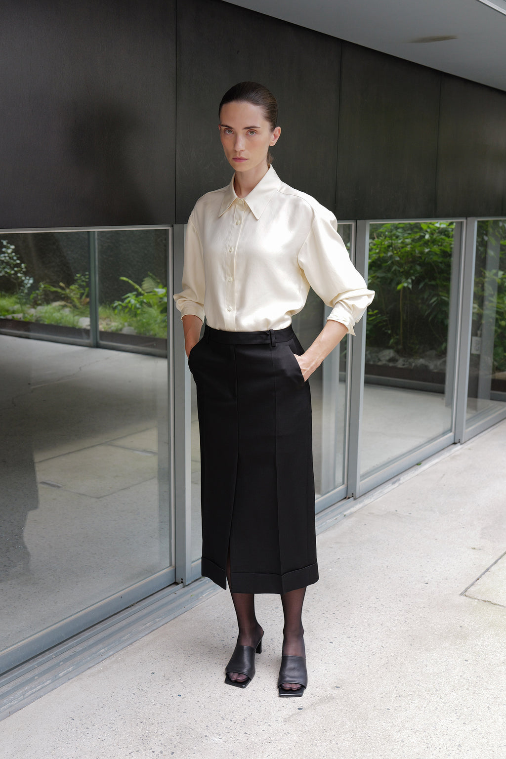 Wool Silk Pencil Skirt Black