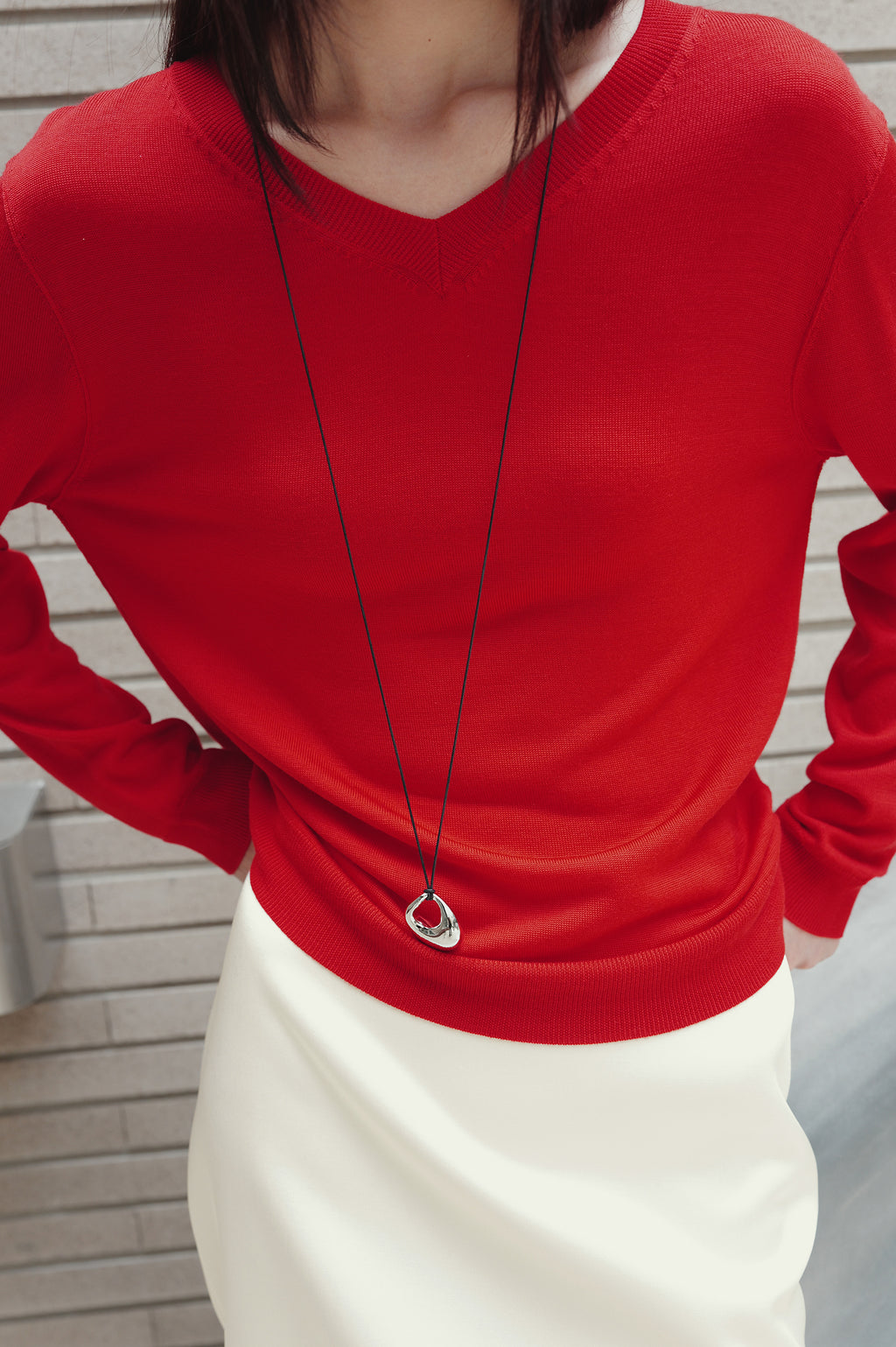 Washable 100% Wool V-neck Pullover Red