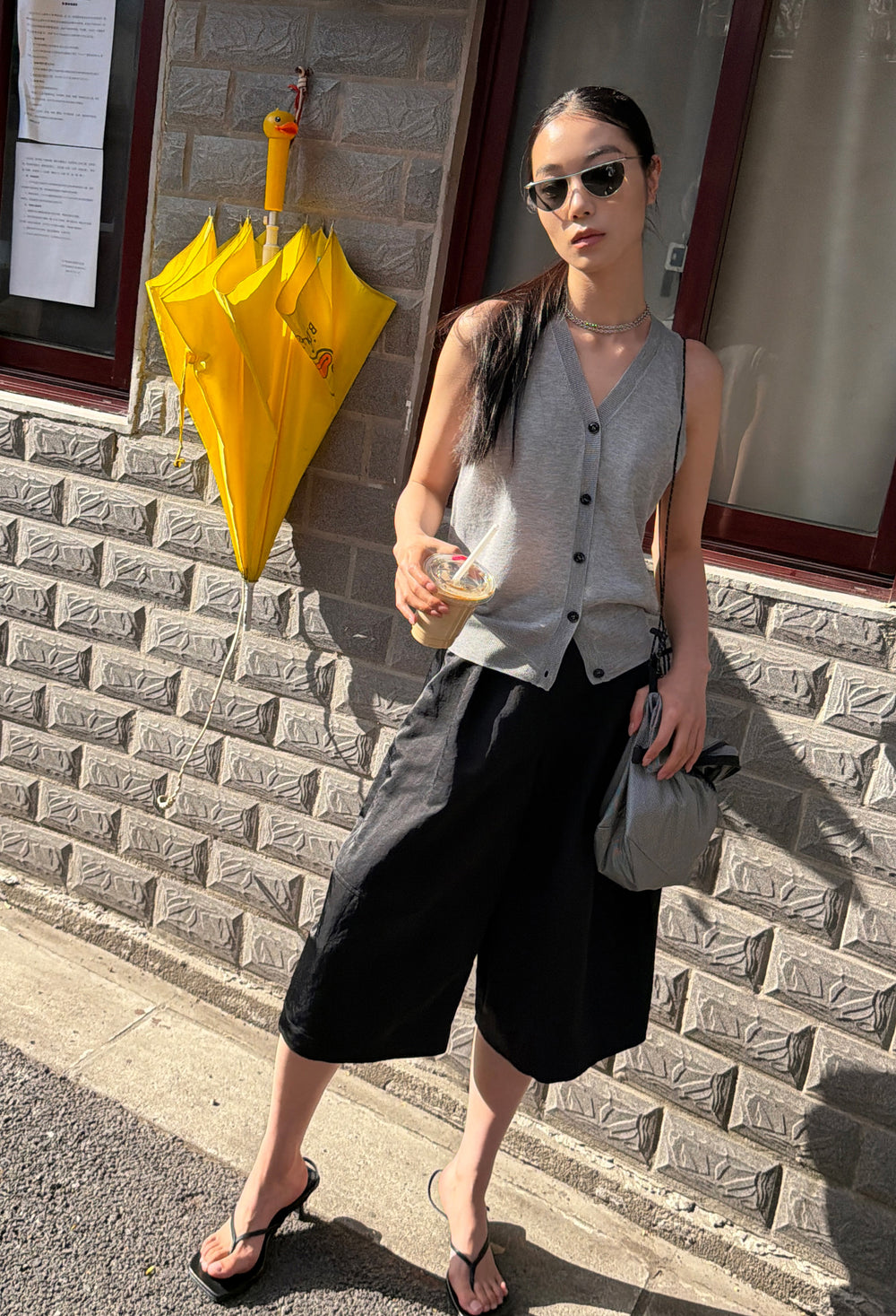 볼륨 버뮤다 팬츠 블랙
