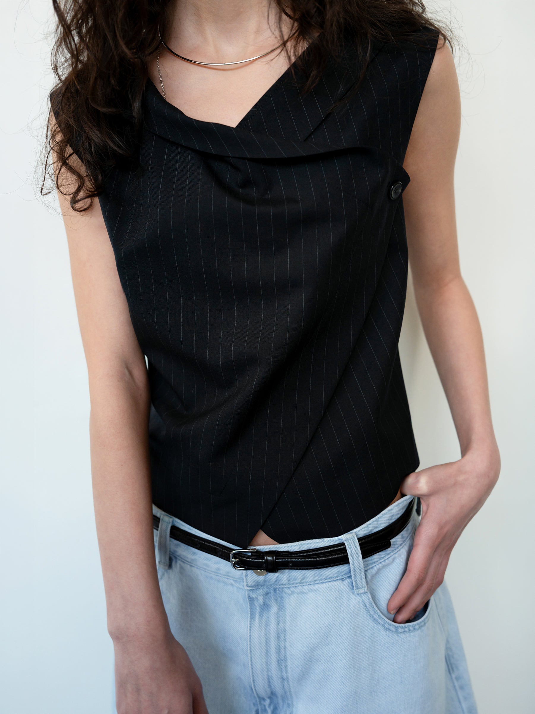 Sleek Buckle Belt Black Silver