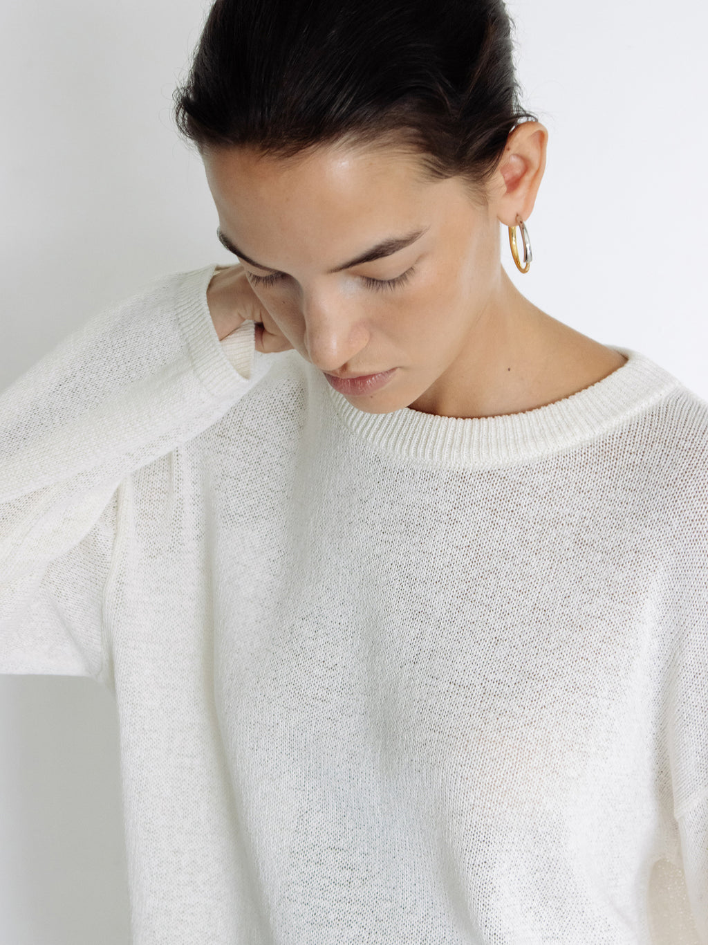 Sheer round pullover ivory