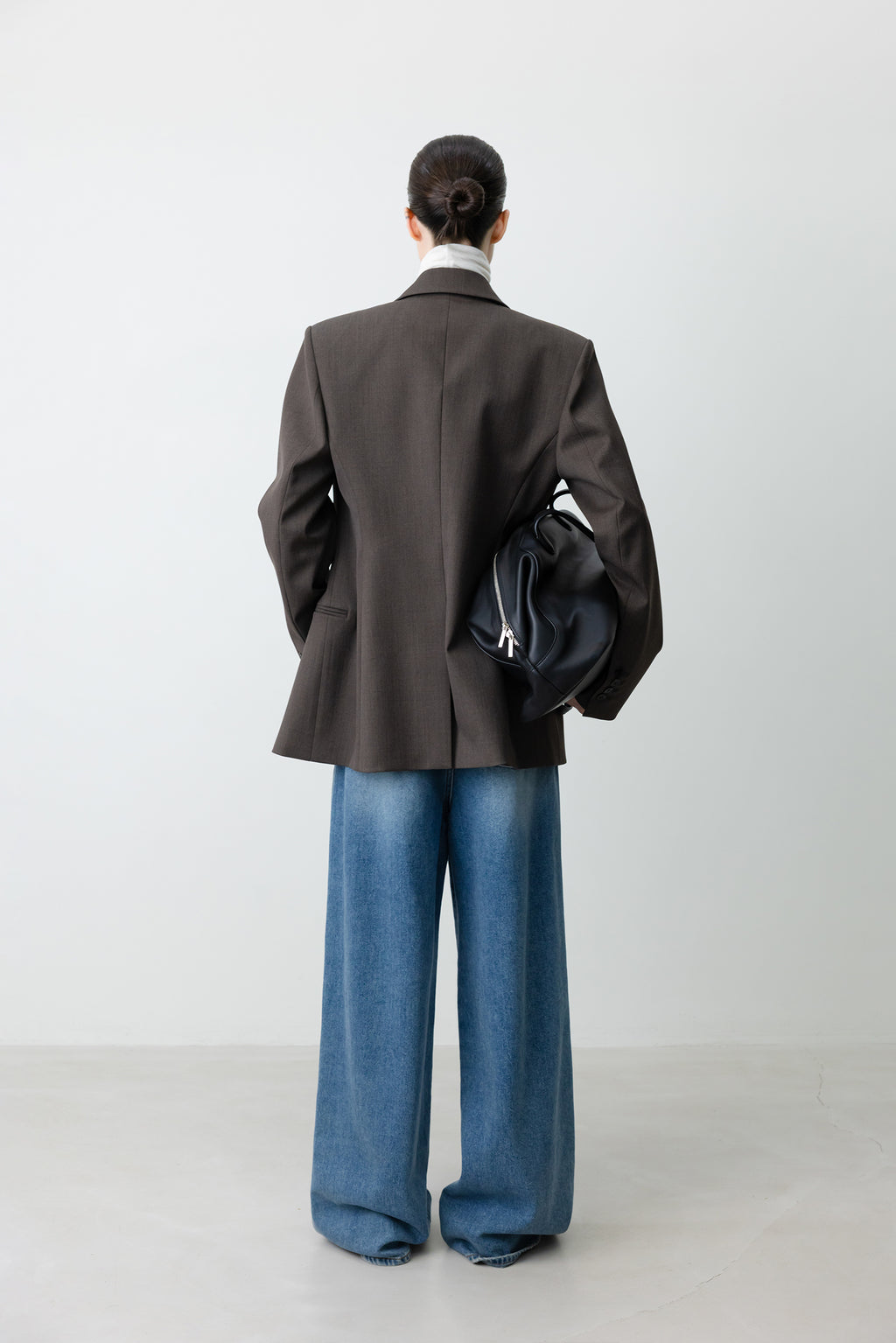 Tailored single jacket