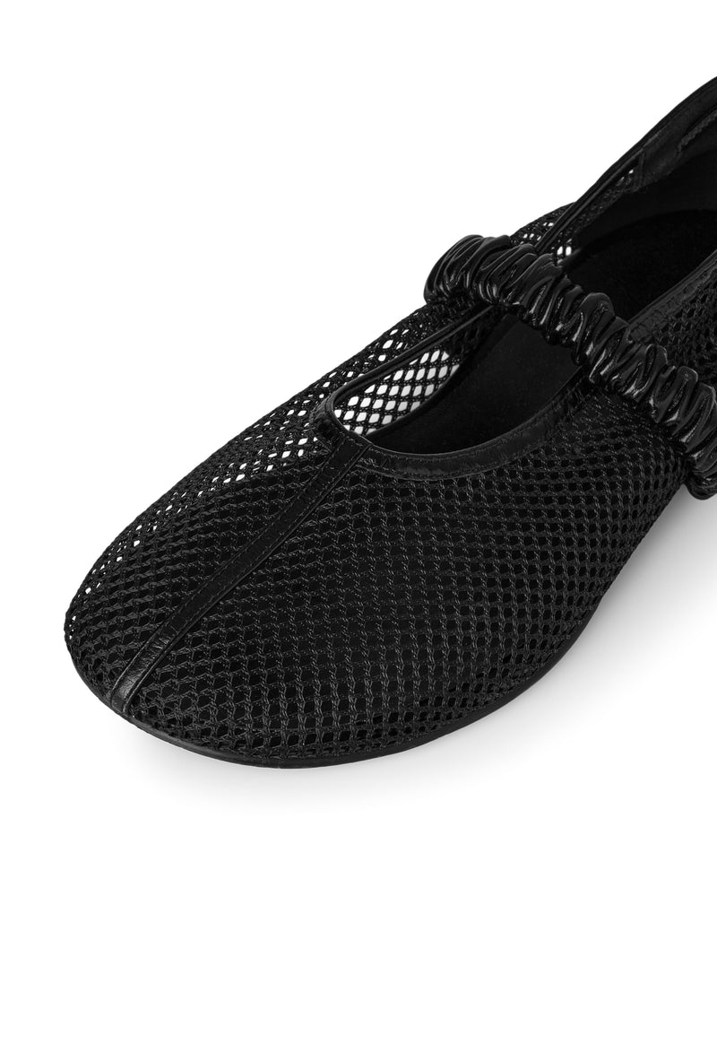 Bobby-Sox Round Shoes Black