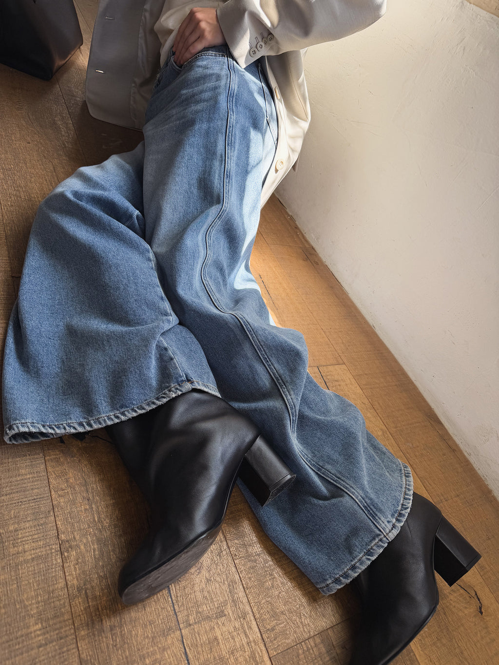 590 Wide Denim