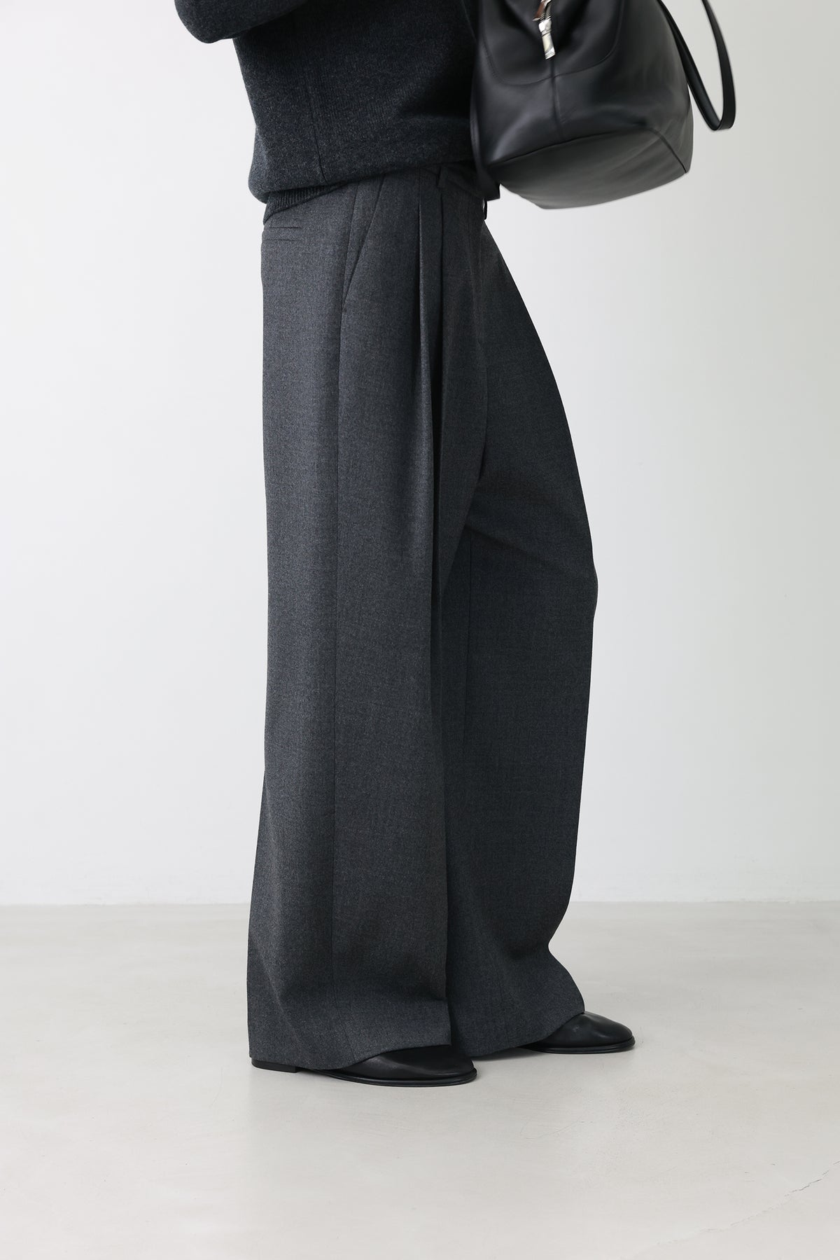 Double Tuck Wool Trousers Charcoal
