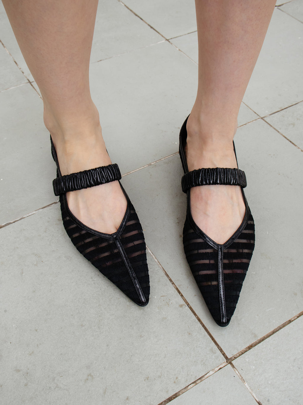 Barbie Sacs V-cut shoes stripe