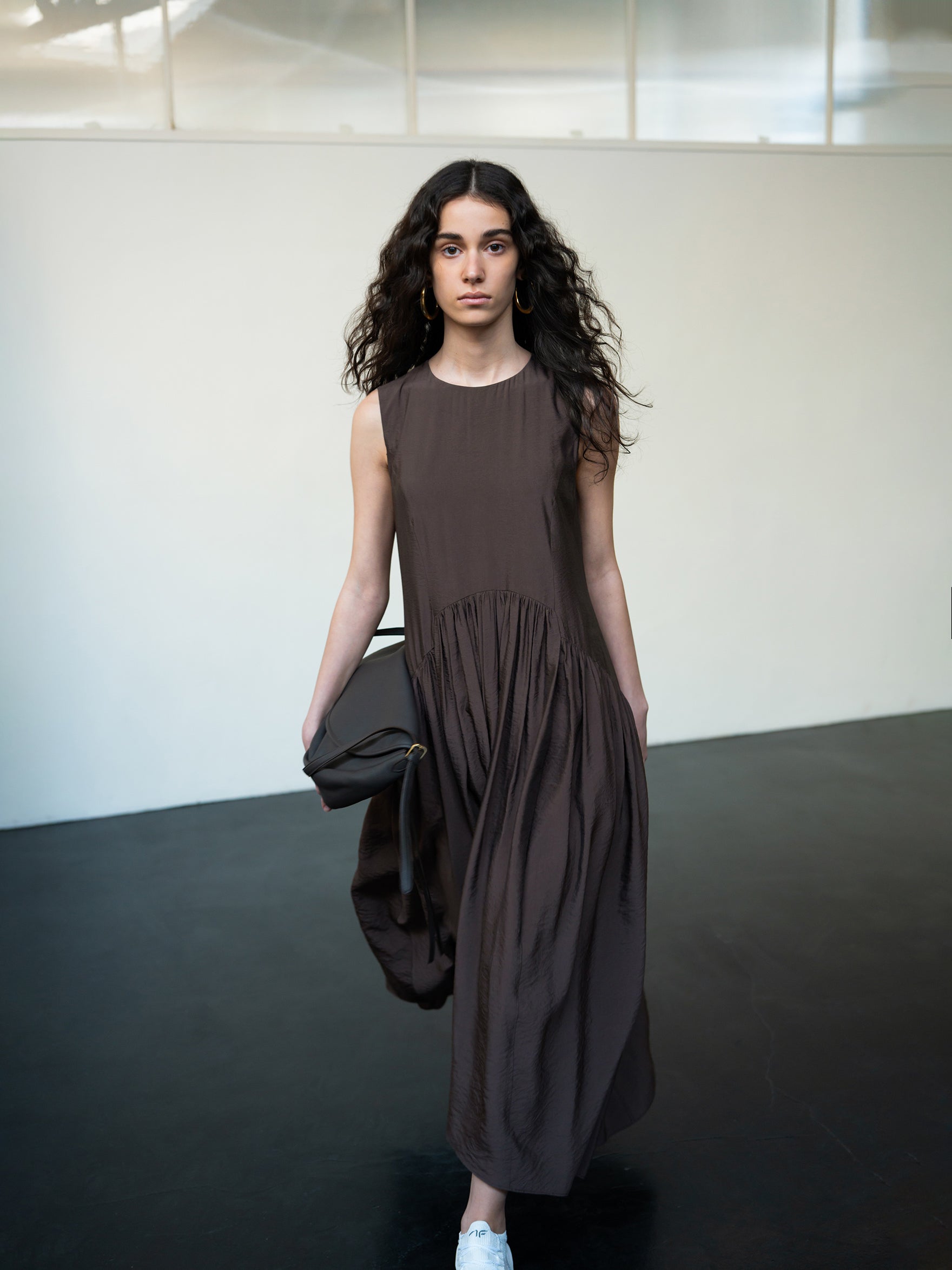 Flowy Shirring One-Piece Dress Brown