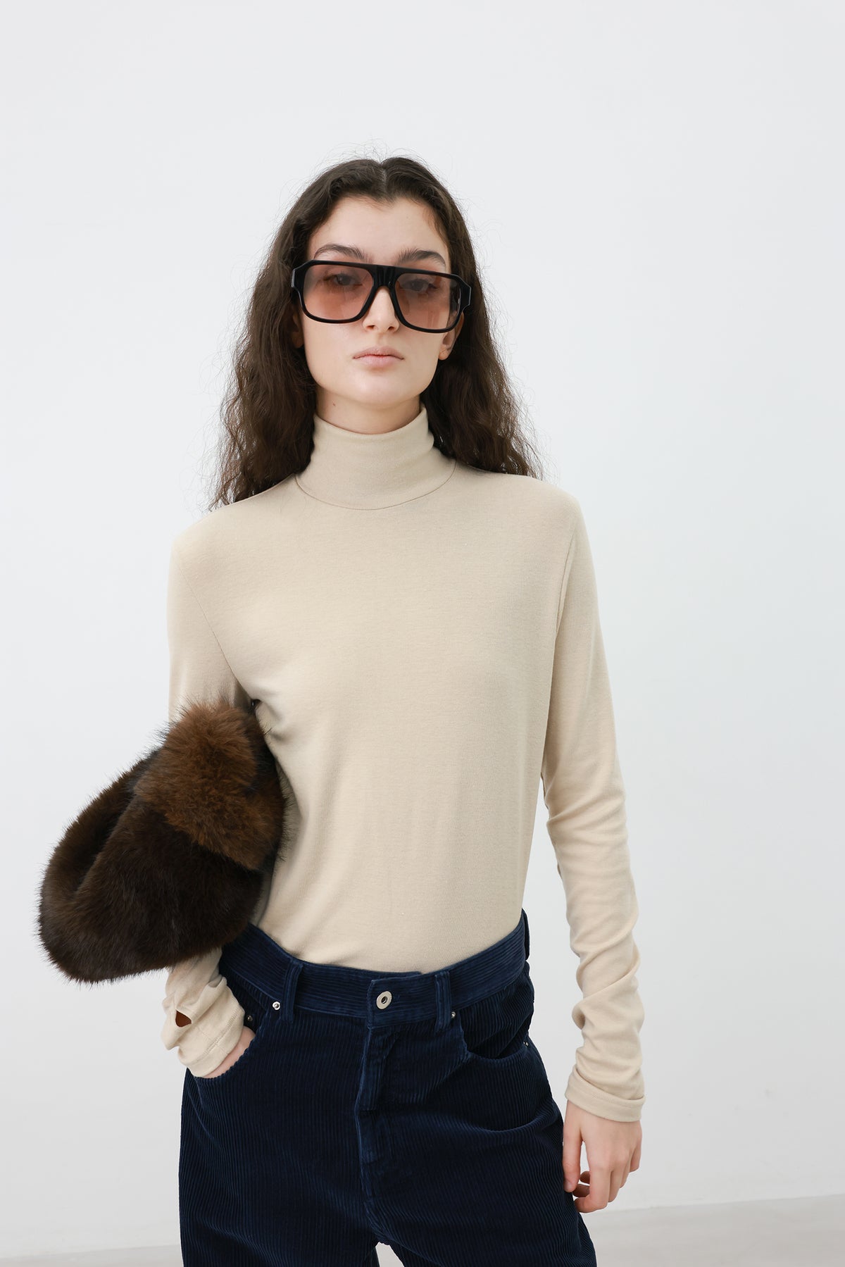 Milky Turtleneck T-shirt Beige