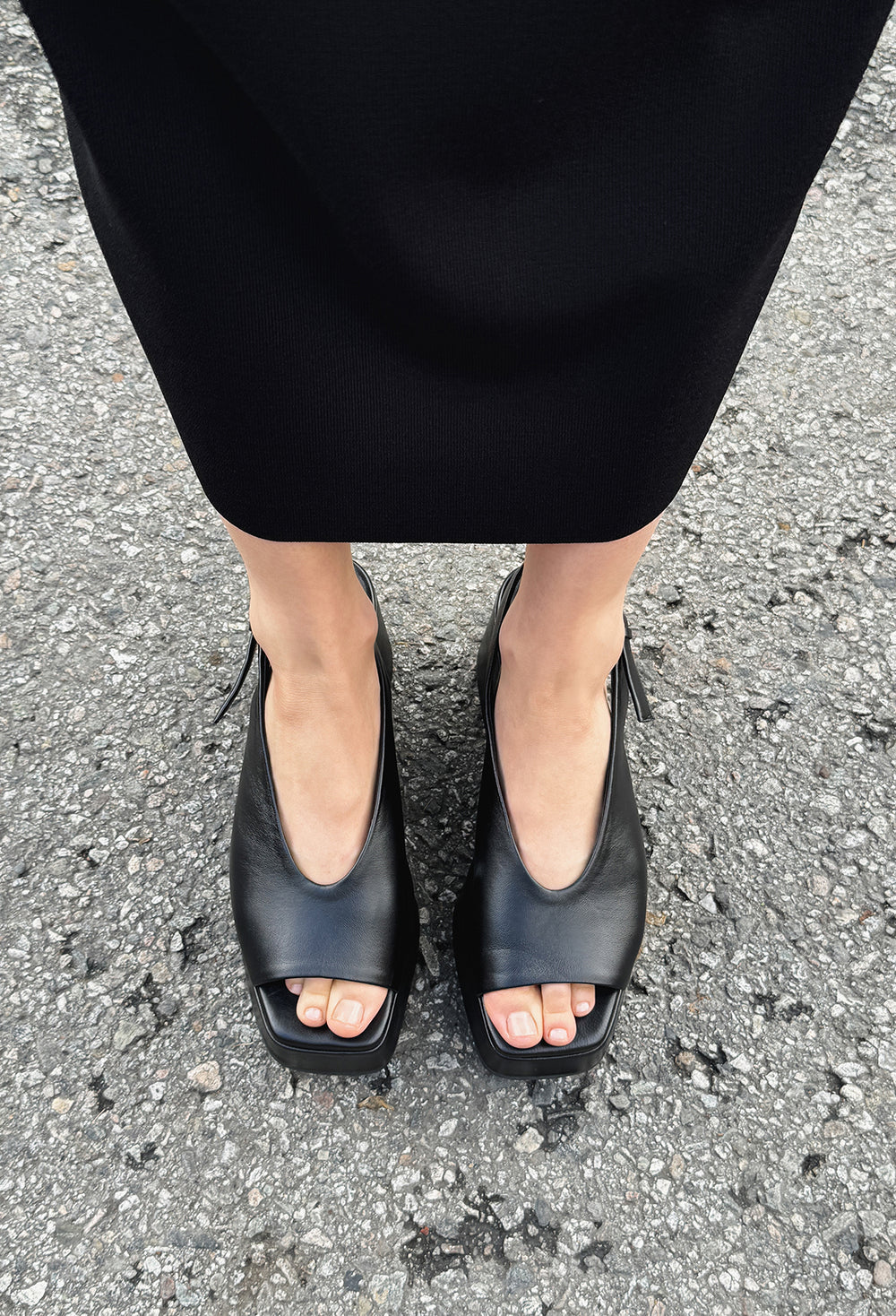 레더 플랫폼 샌들
