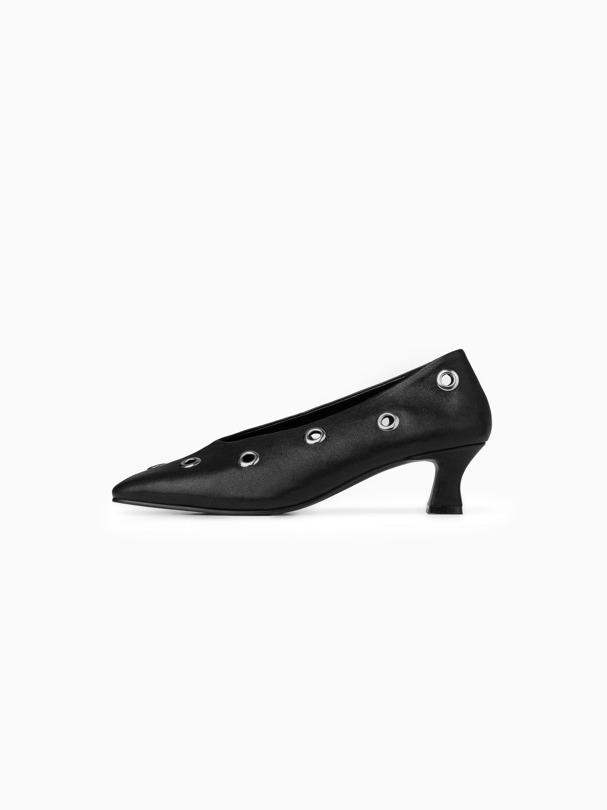 Eyelet Pumps