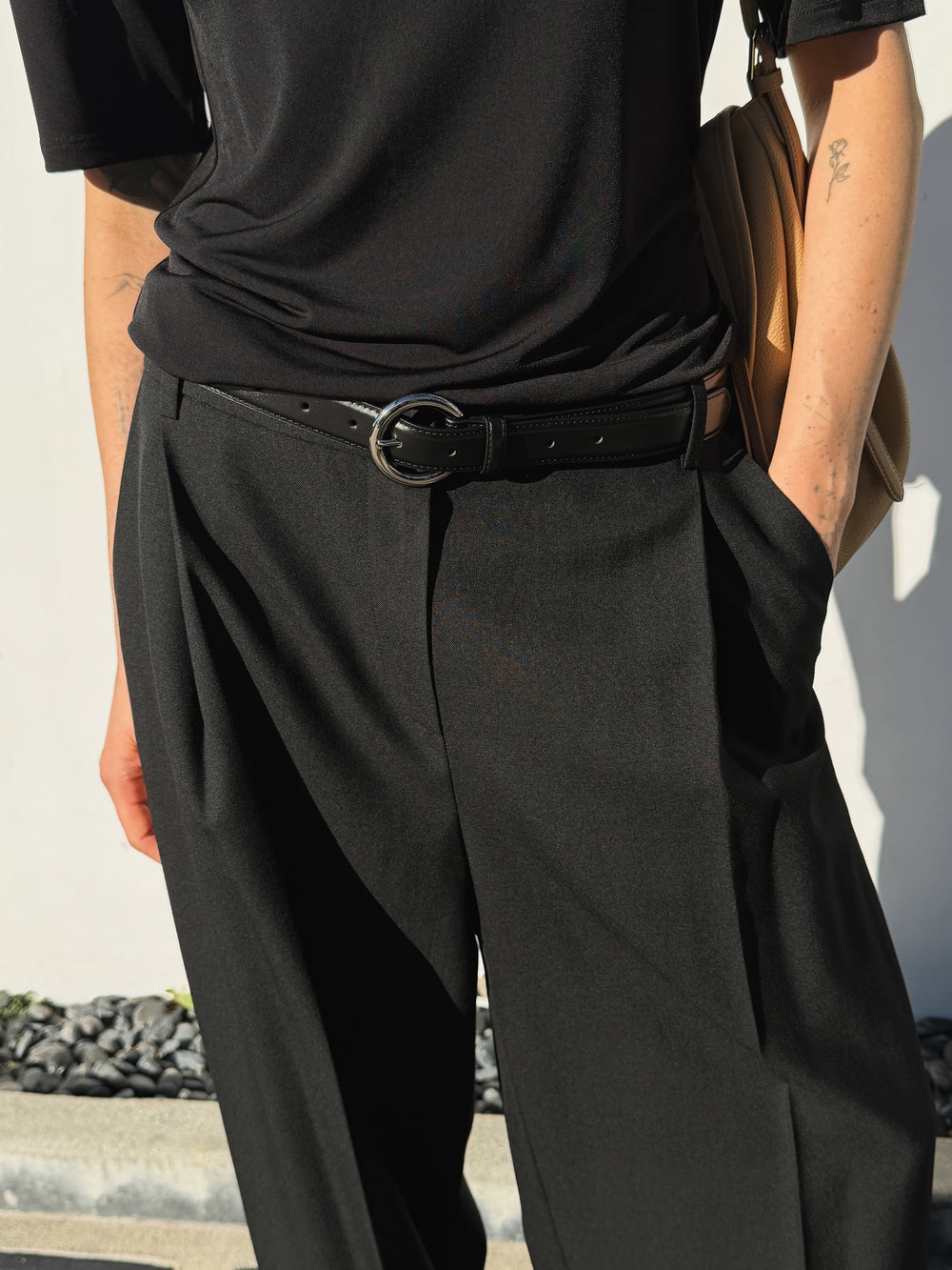 Circle Buckle Belt Black Silver