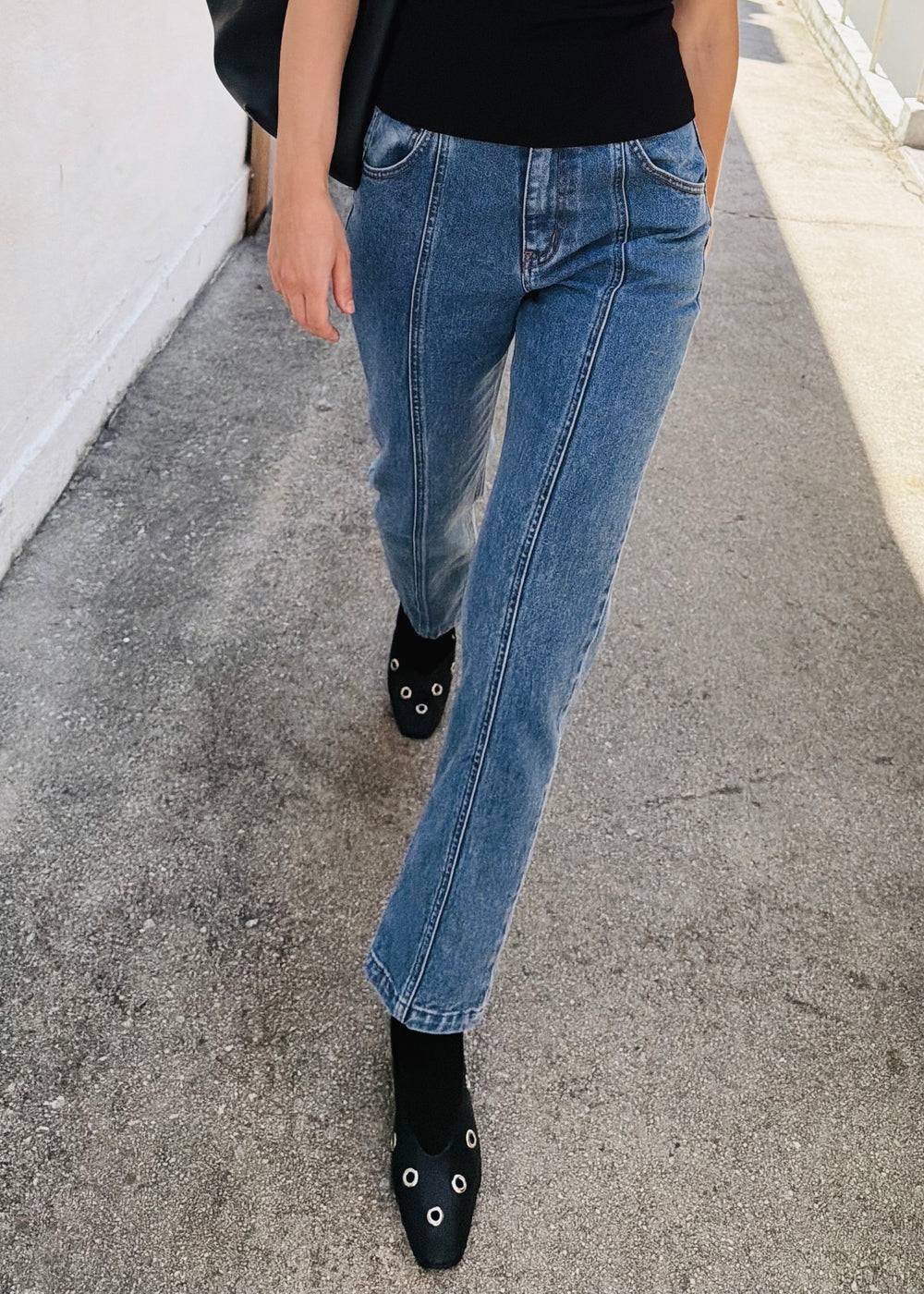 Eyelet Pumps