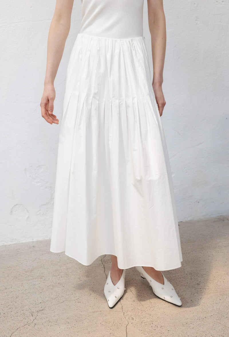 Pintuck full skirt white
