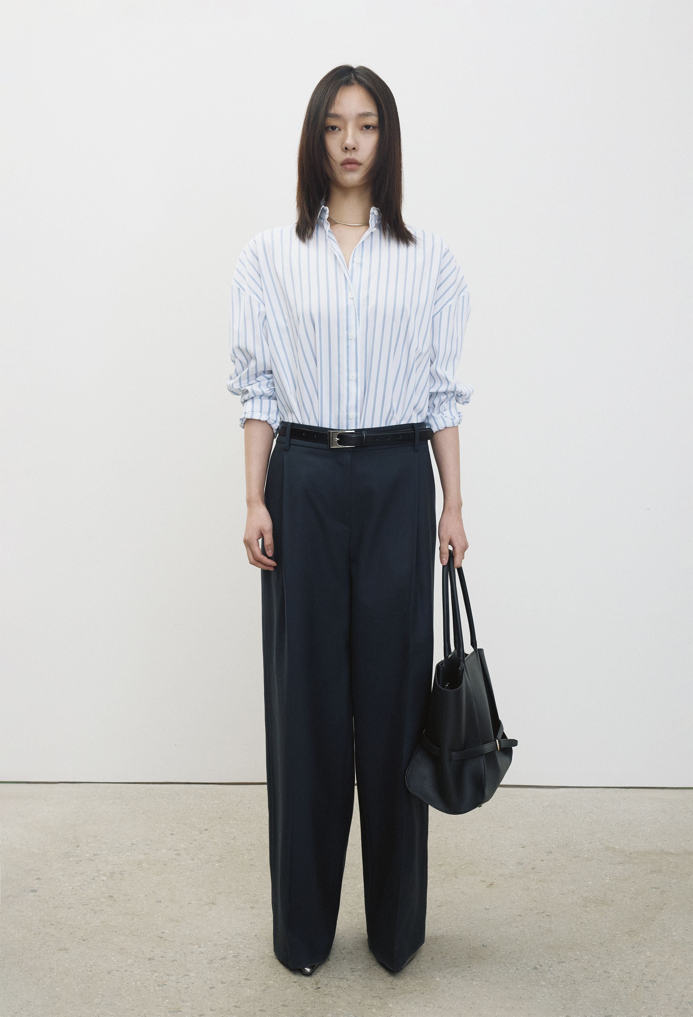 Wool 100 One-Pleat Trousers Navy