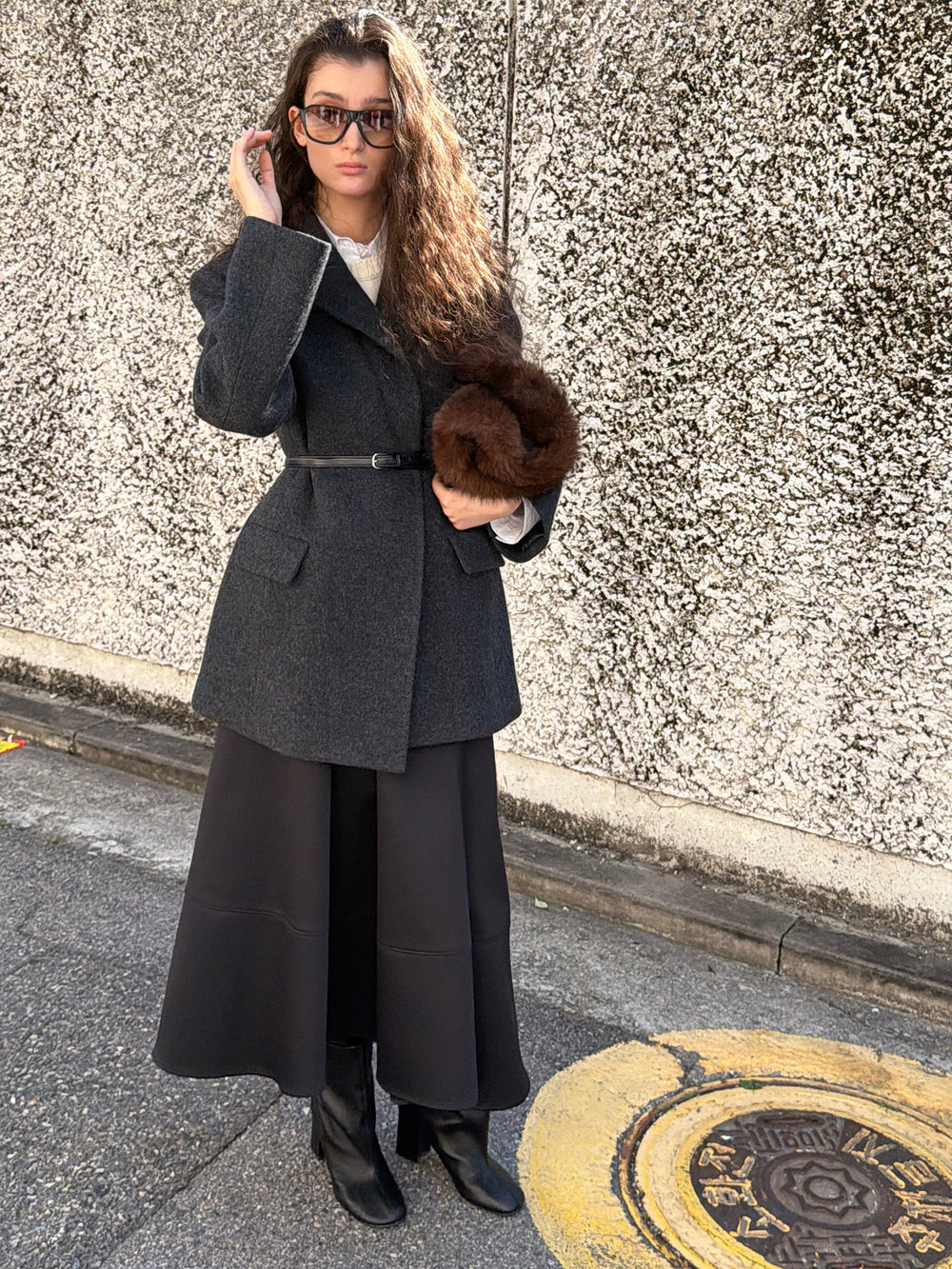 Hourglass silhouette coat charcoal