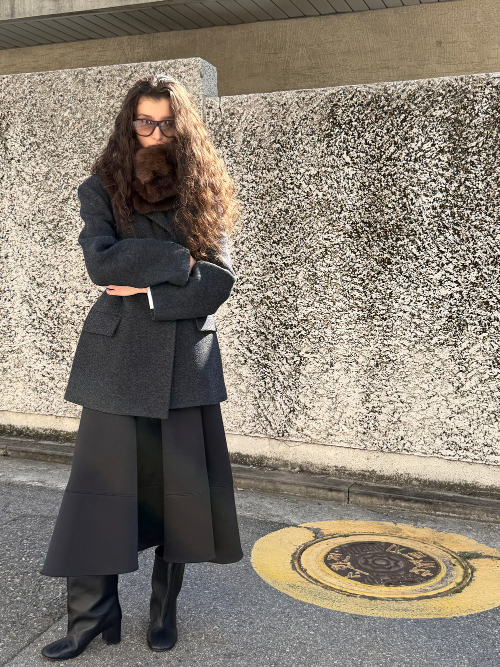 Hourglass silhouette coat charcoal