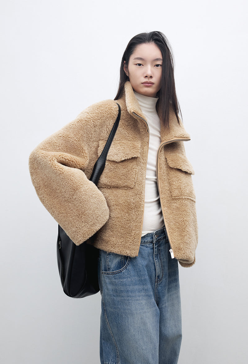 25FW 시어링 하이넥 점퍼 베이지