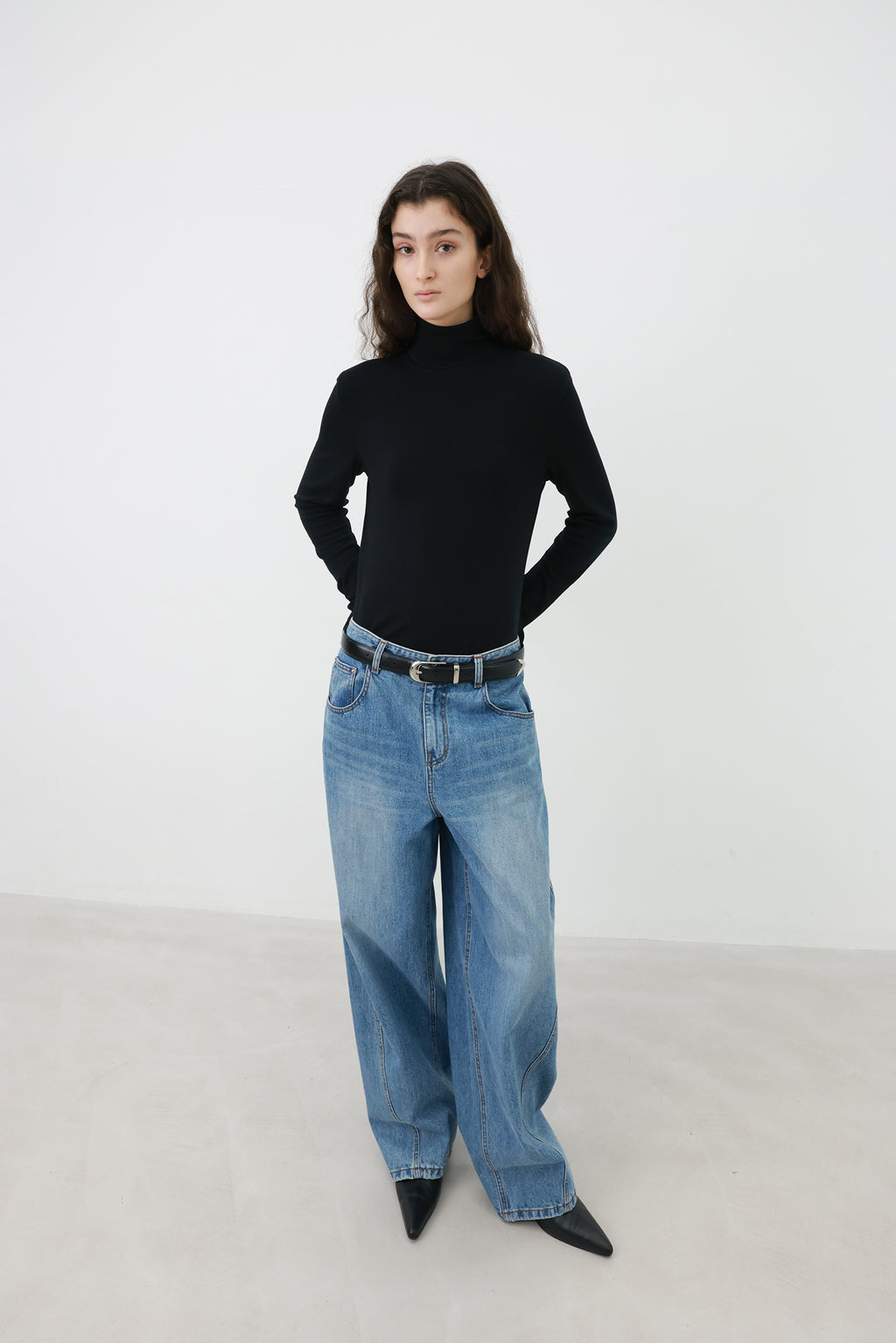 Milky Turtleneck T-shirt Black