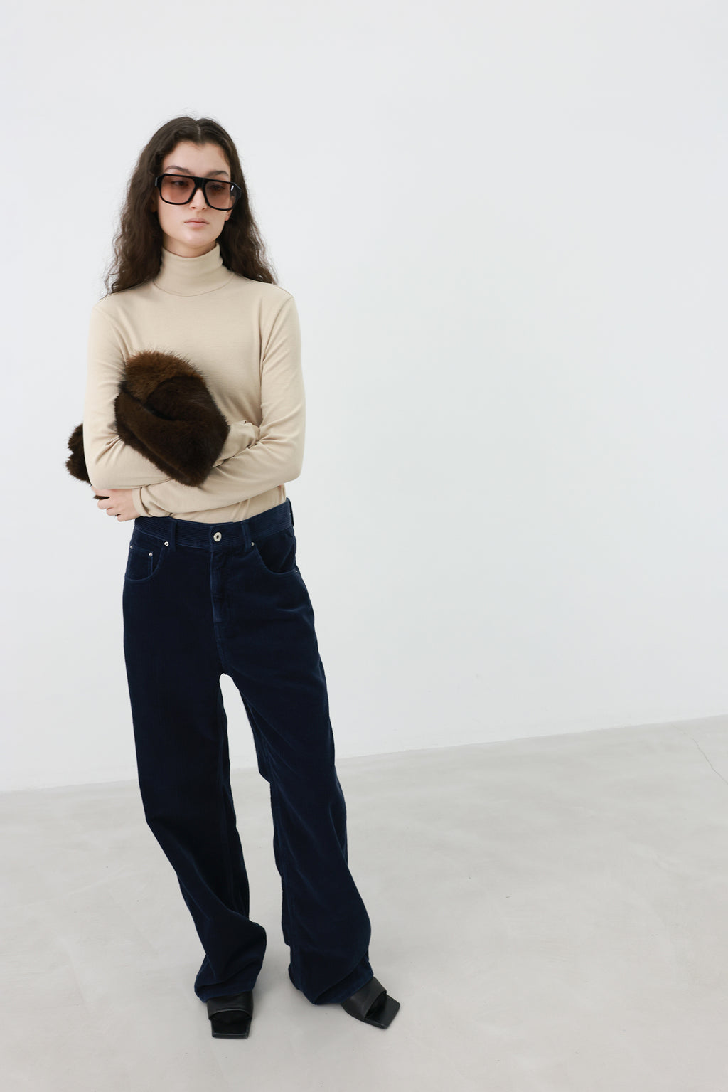 Milky Turtleneck T-shirt Beige