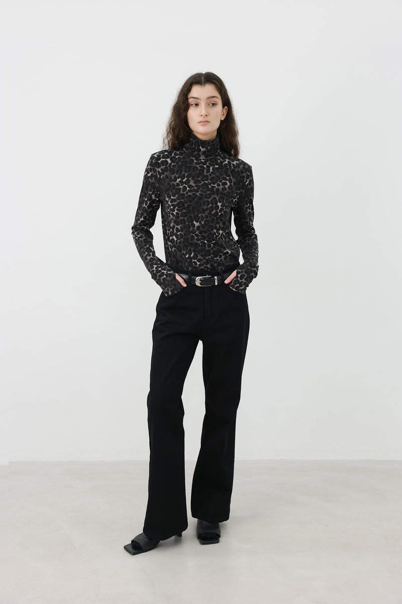 Leopard turtleneck T-shirt