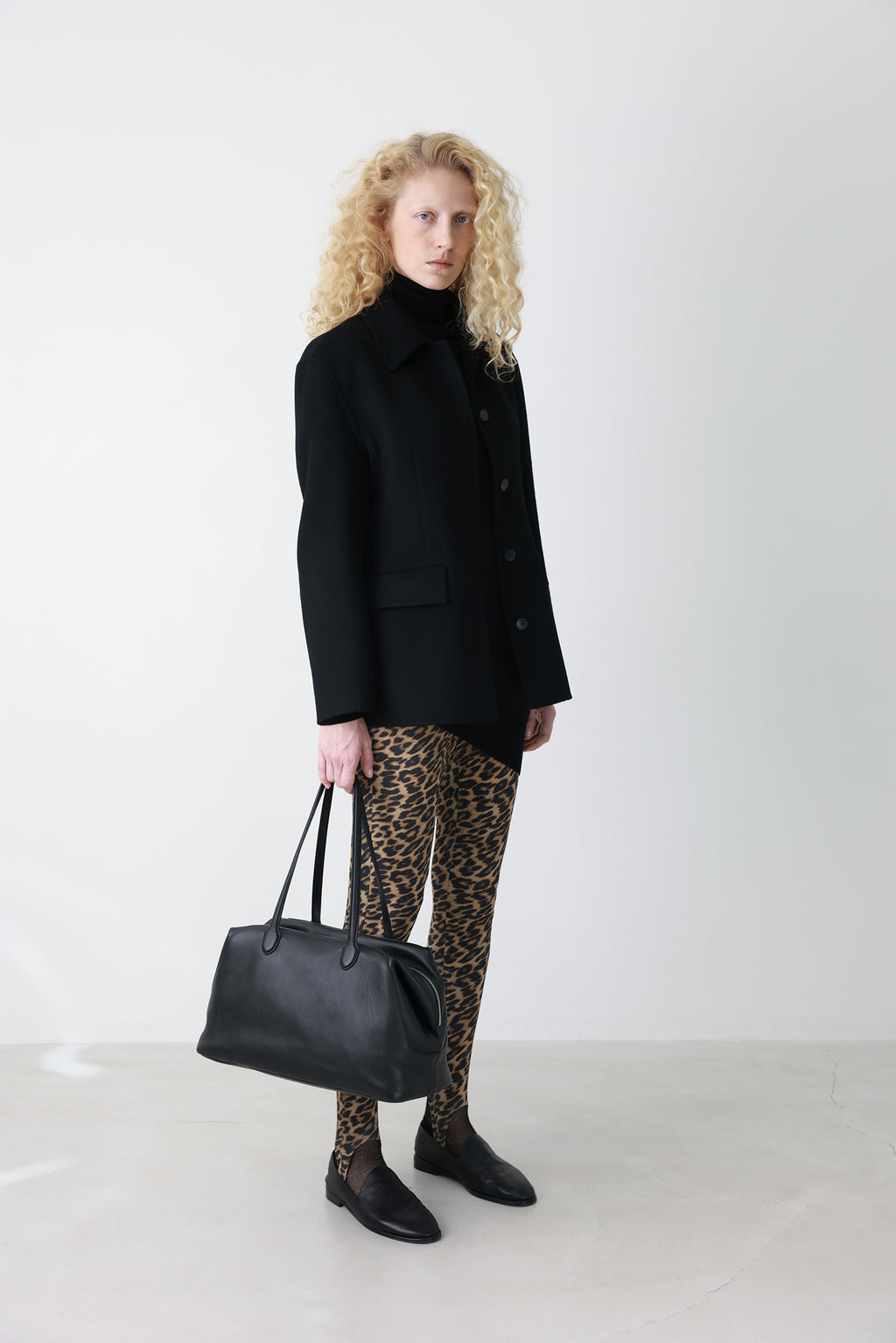 Slender Handmade Coat Black