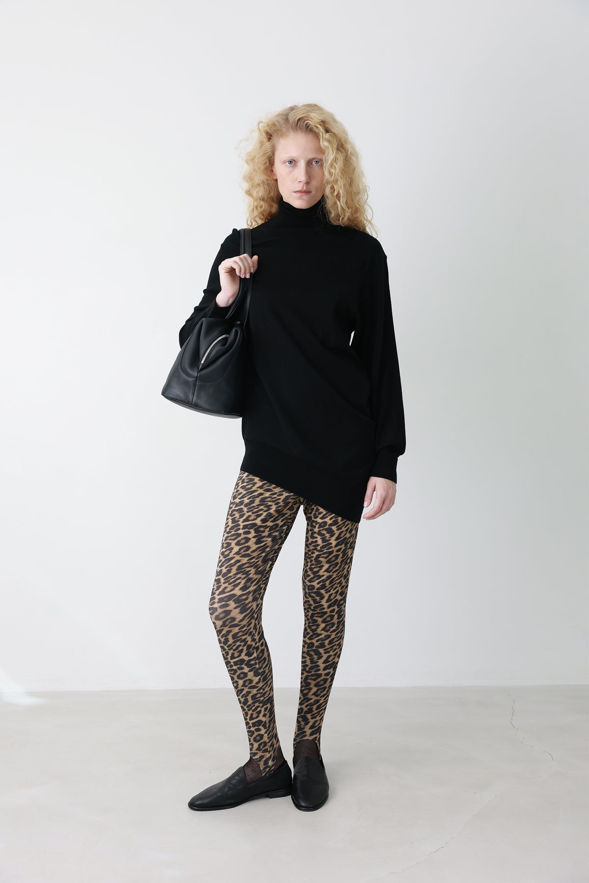 Wool Blend Turtleneck Knit Black
