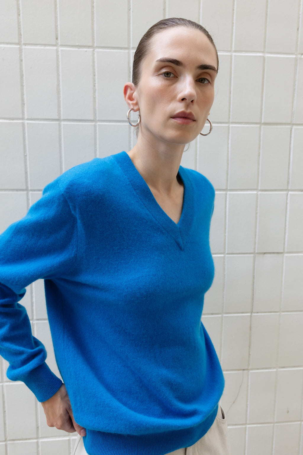 Cashmere 100% V-neck Knit Cobalt