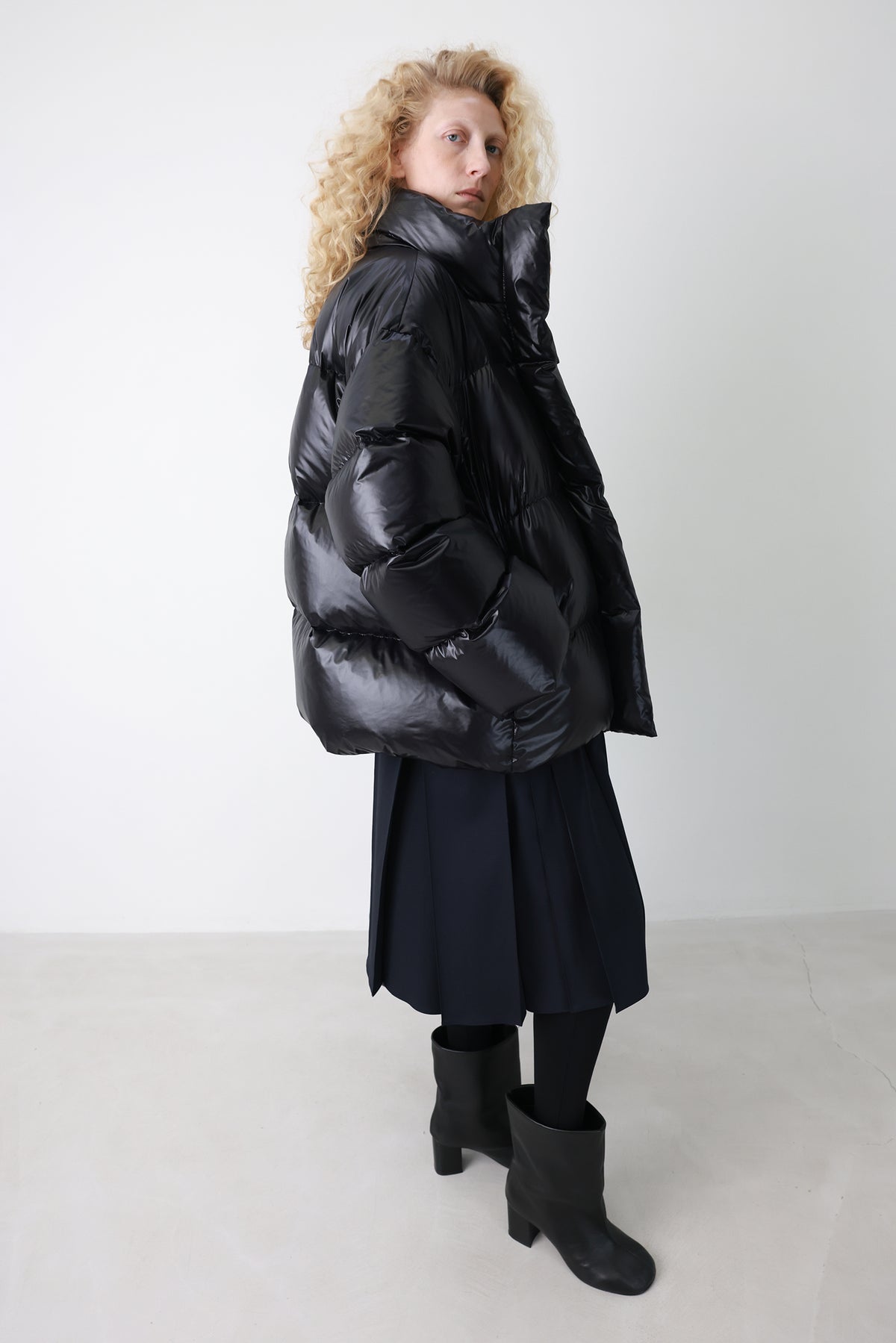 Fluffy Goose Down Black