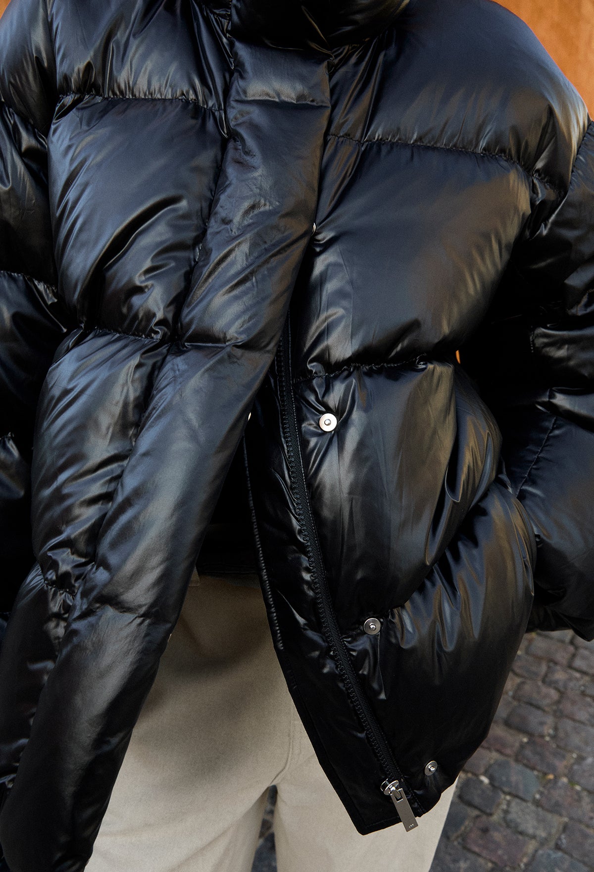 Fluffy Goose Down Black
