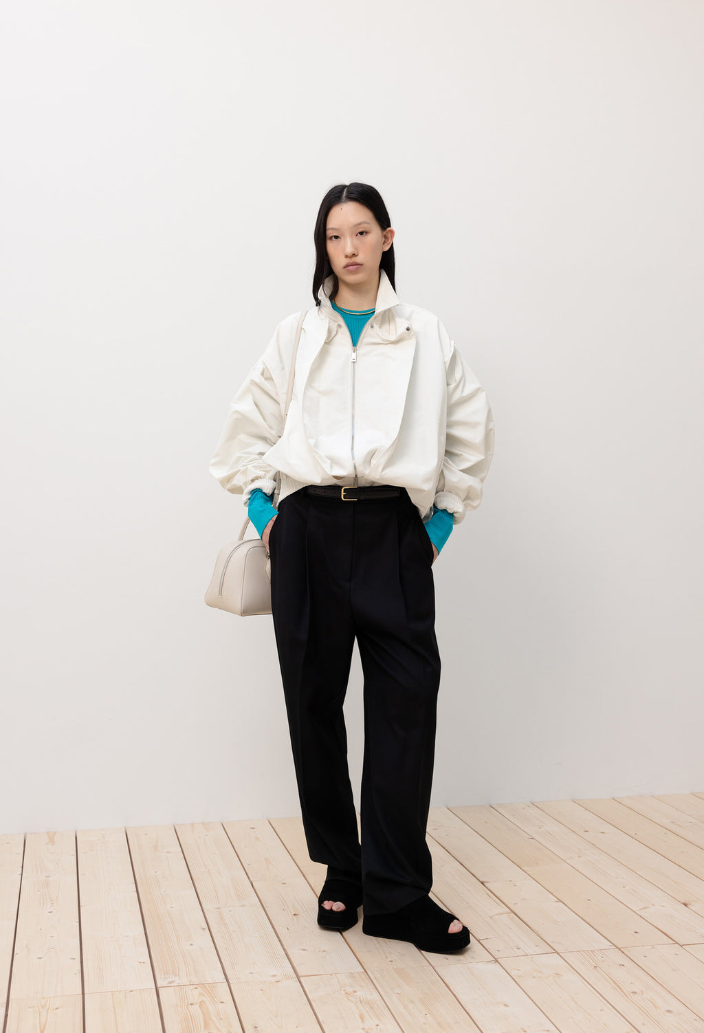 미니멀 히든 블루종 아이보리