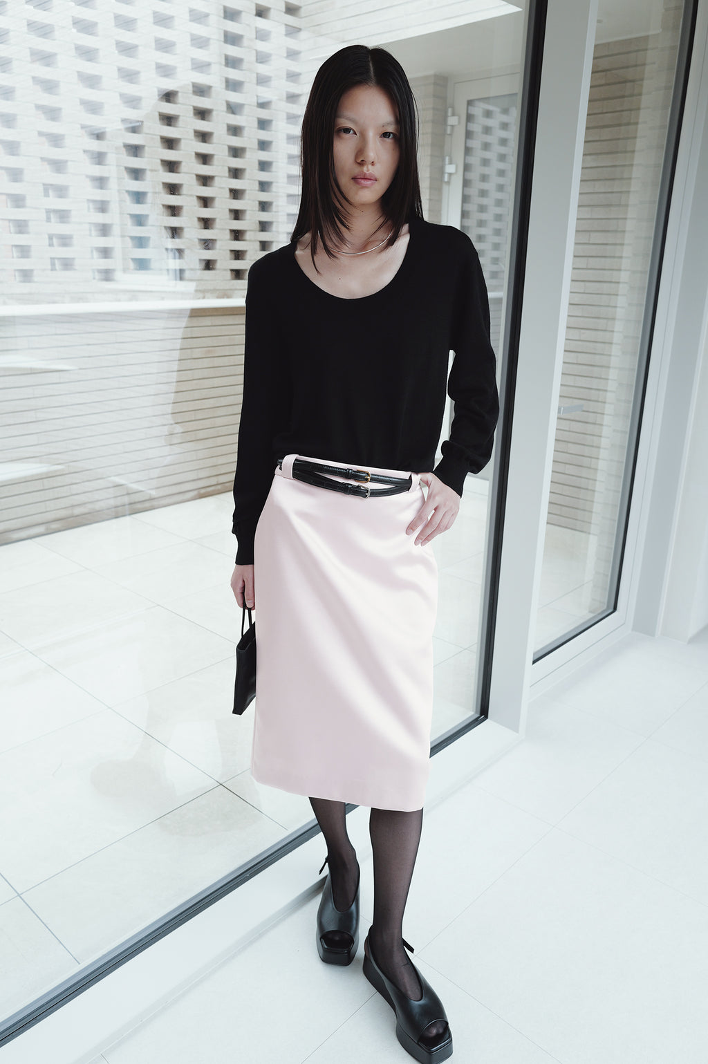 Washable 100% Wool U-Neck Pullover Black